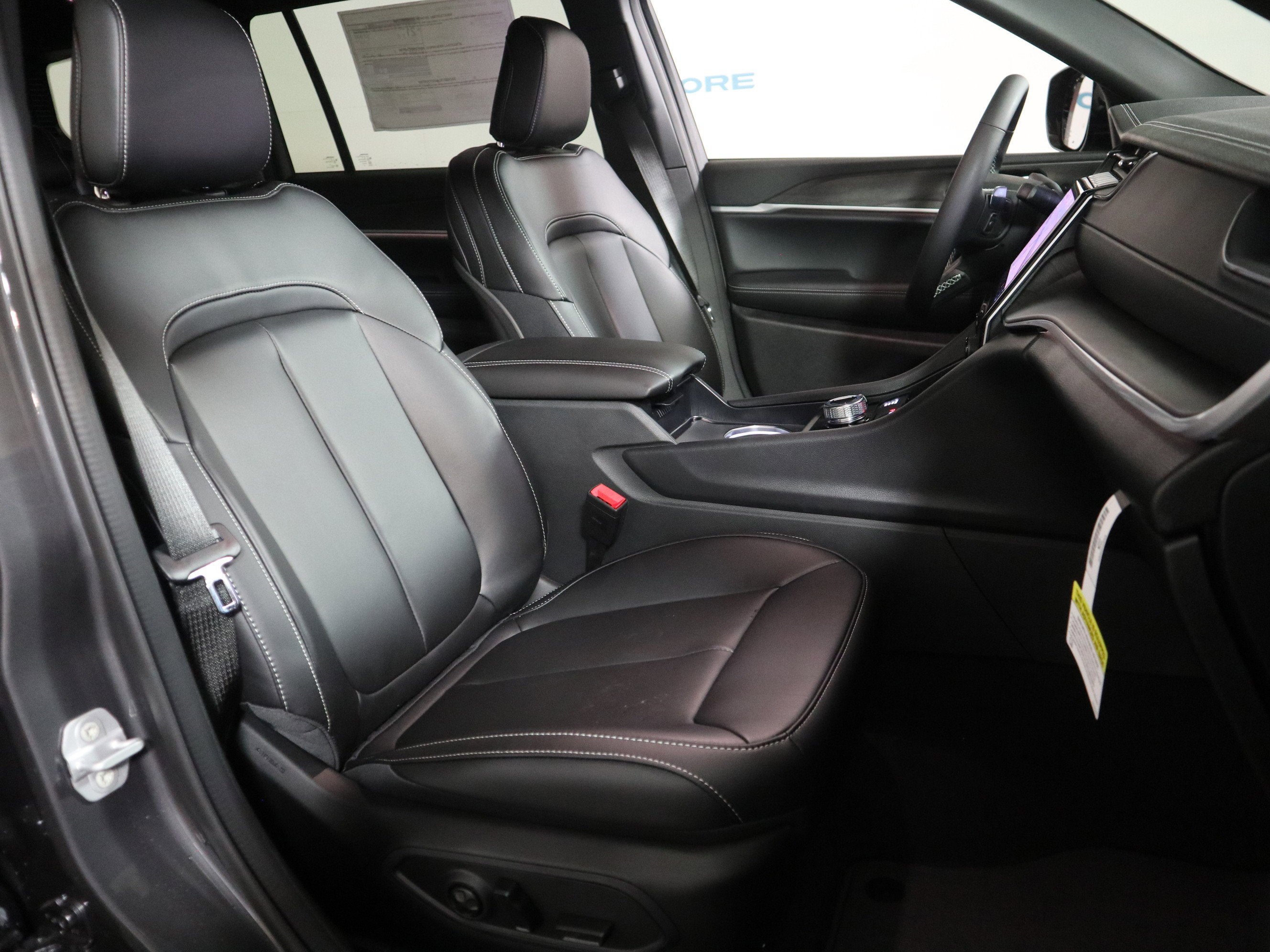 2025 Jeep Grand Cherokee L Limited 4x4