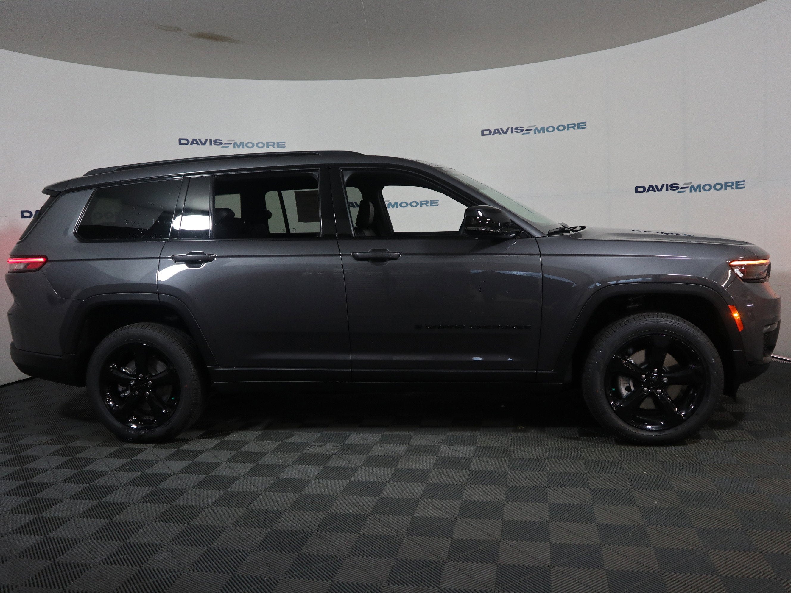 2025 Jeep Grand Cherokee L Limited 4x4