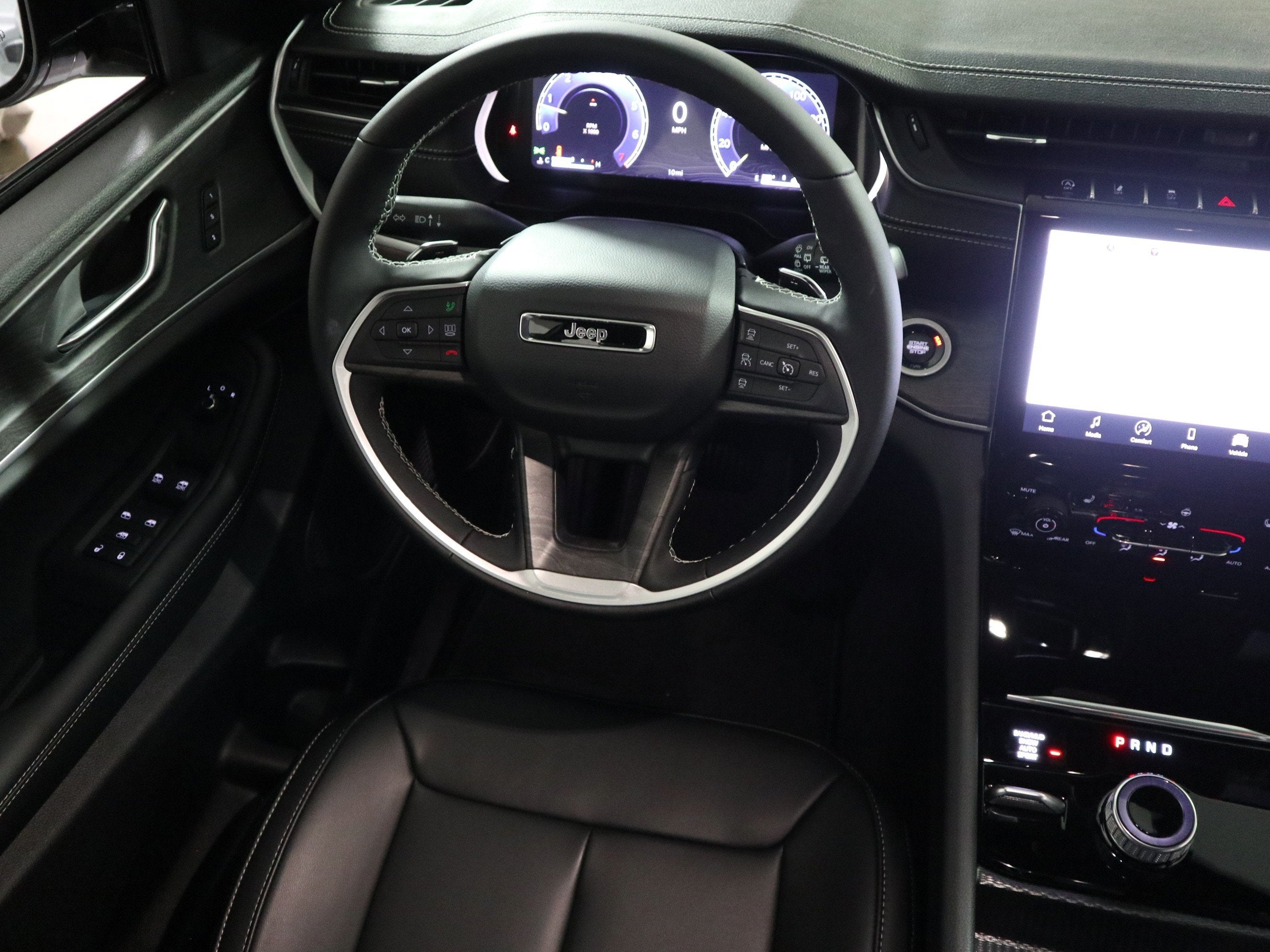 2025 Jeep Grand Cherokee L Limited 4x4