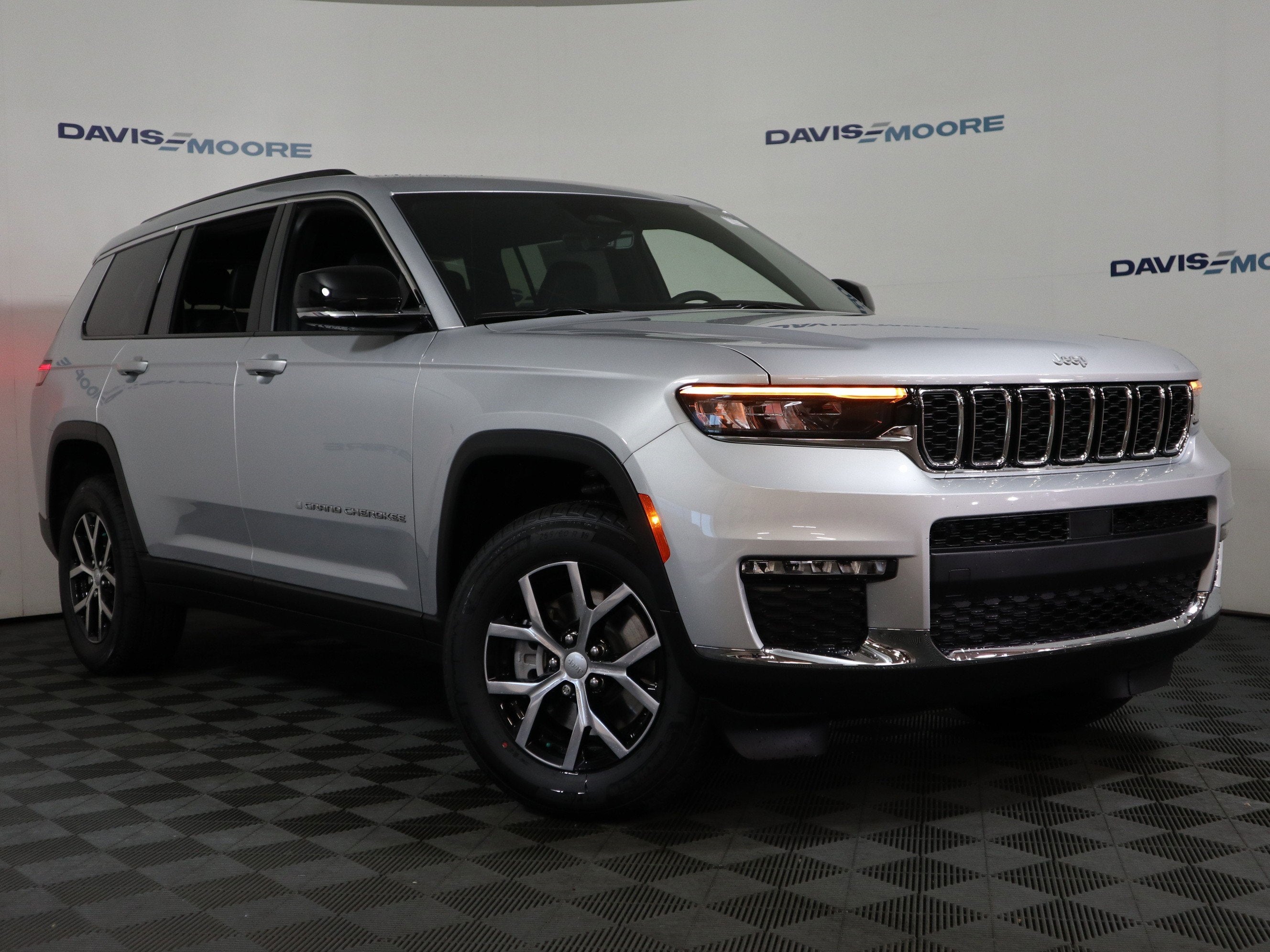 2025 Jeep Grand Cherokee L Limited 4x4