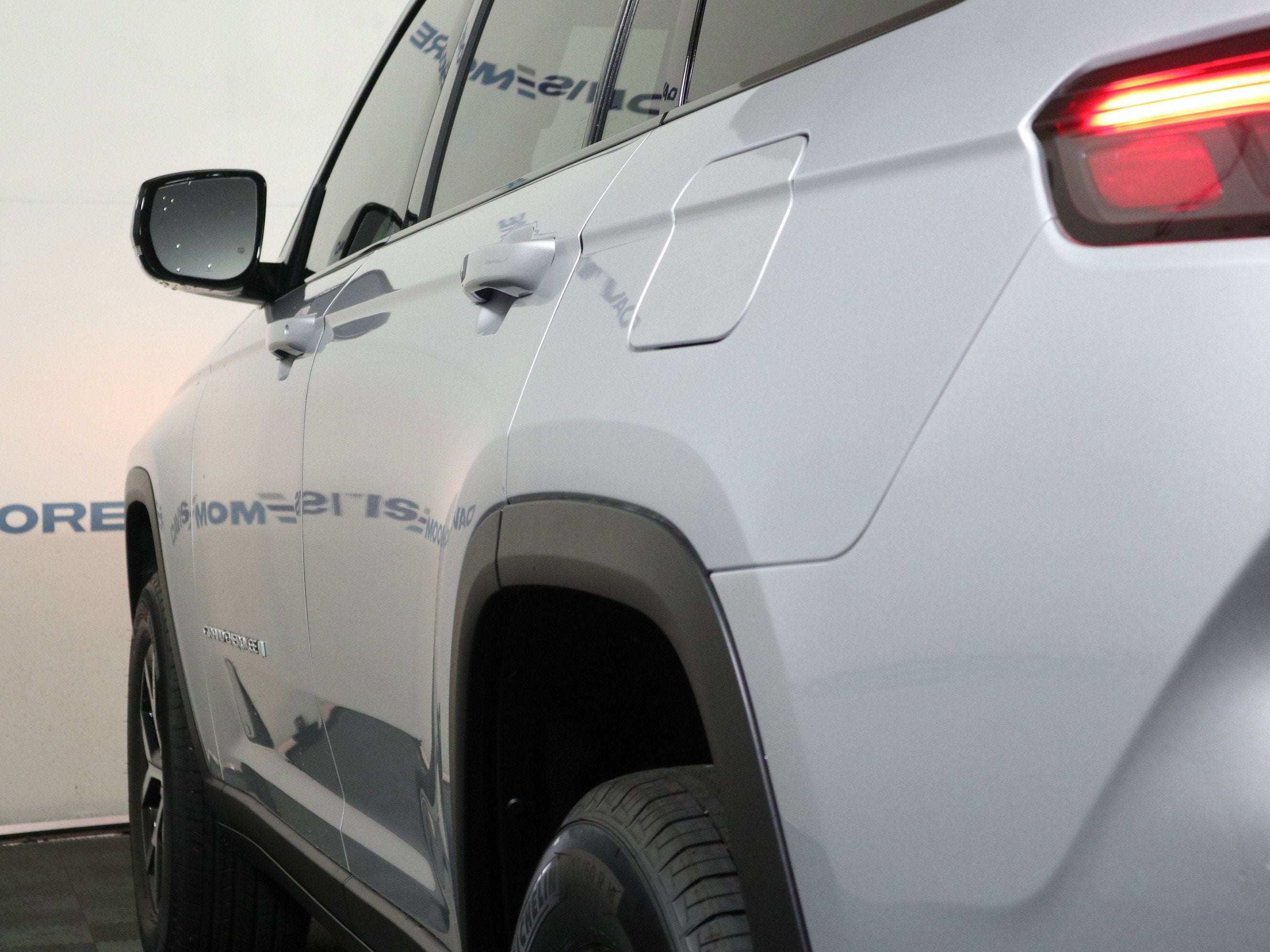 2025 Jeep Grand Cherokee L Limited 4x4