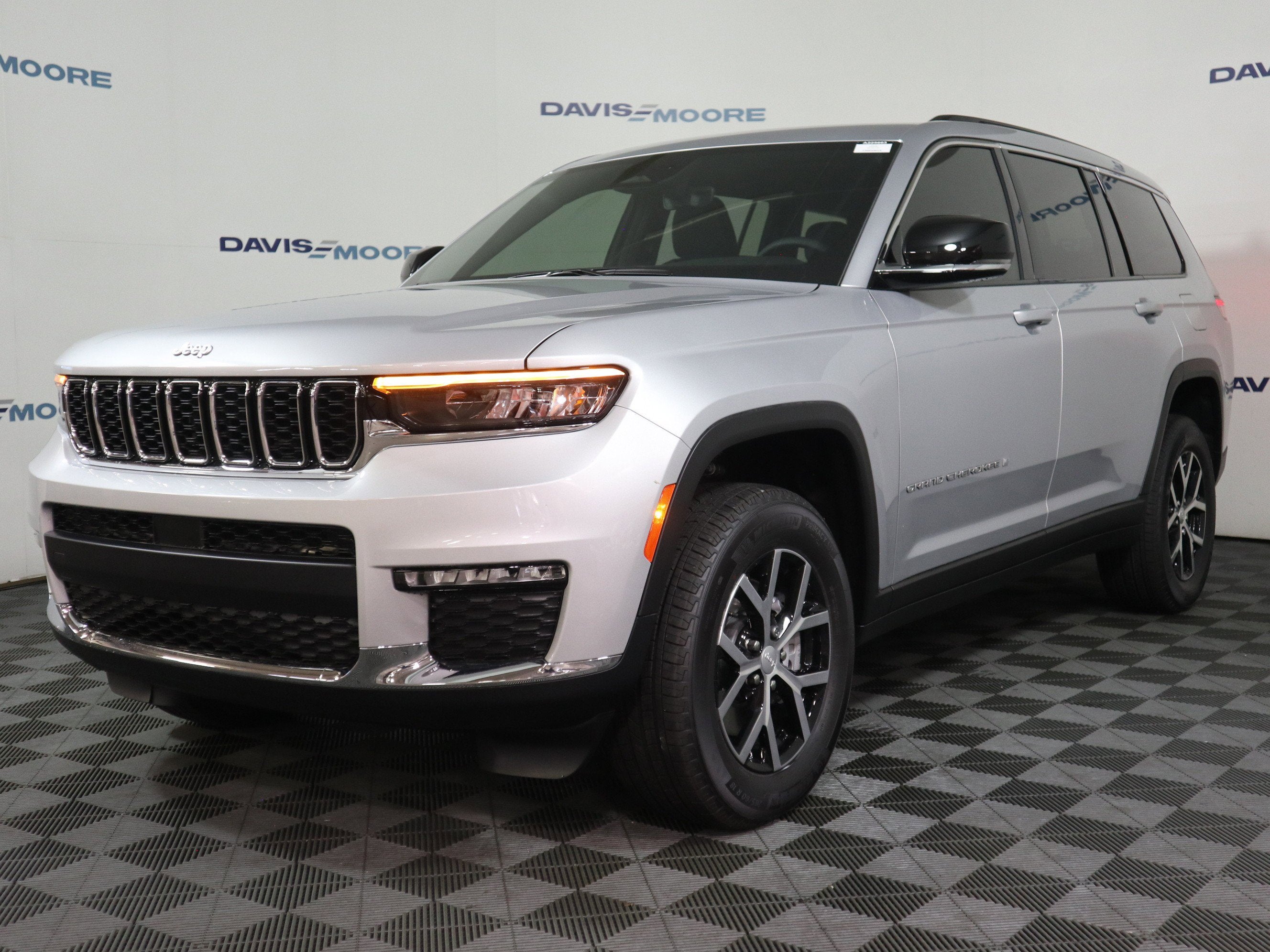 2025 Jeep Grand Cherokee L Limited 4x4