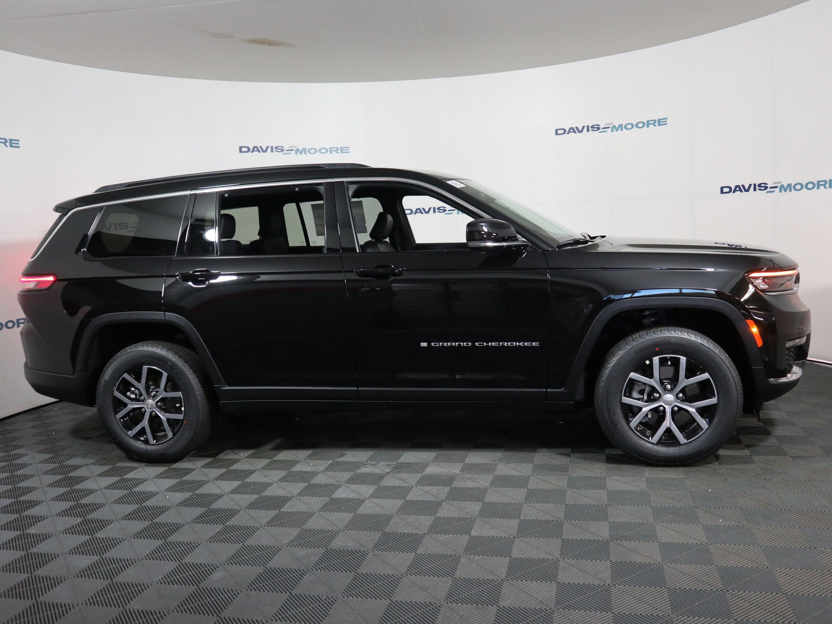 2025 Jeep Grand Cherokee L Limited 4x4