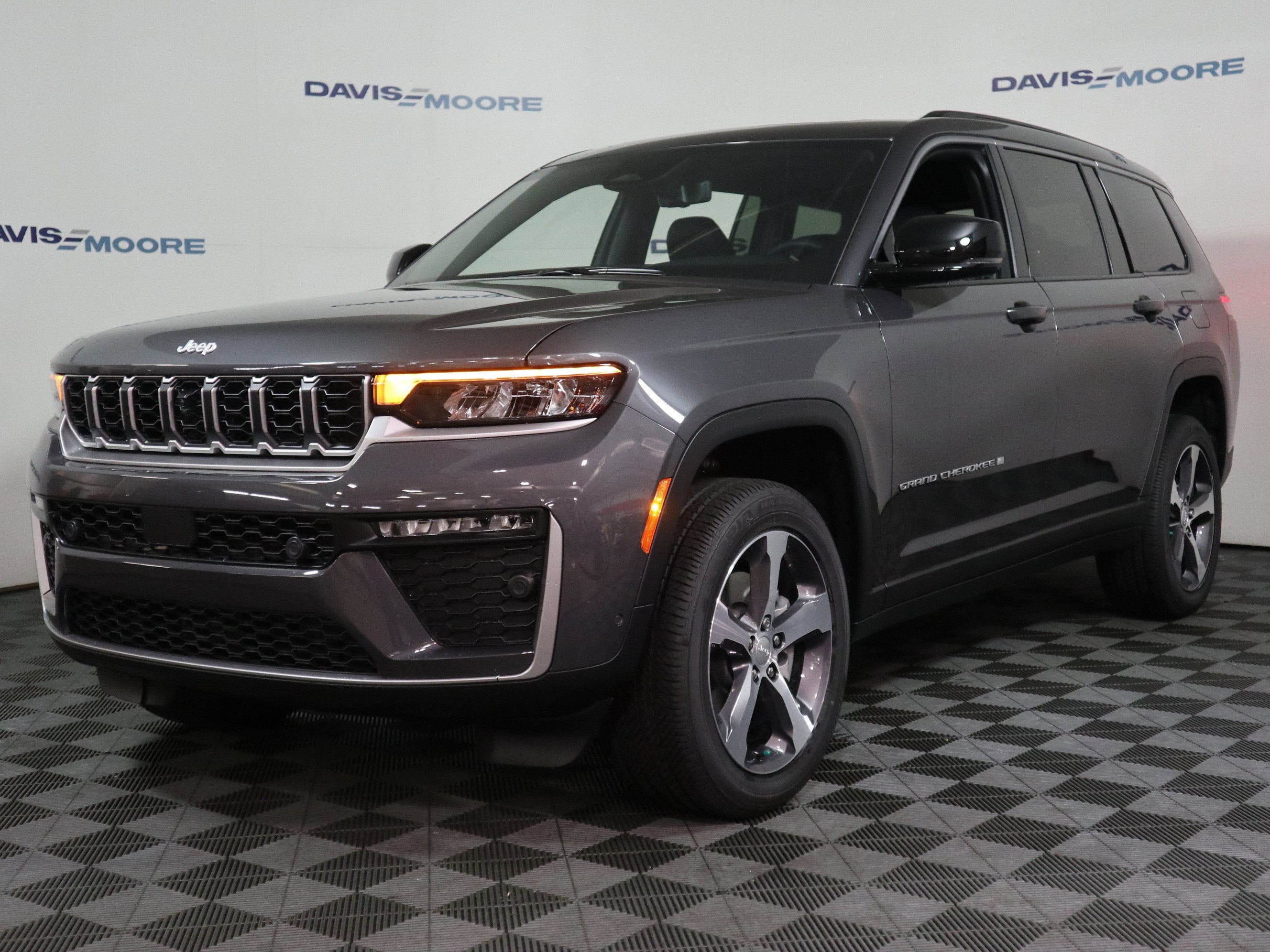 2026 Jeep Grand Cherokee L Limited 4x4