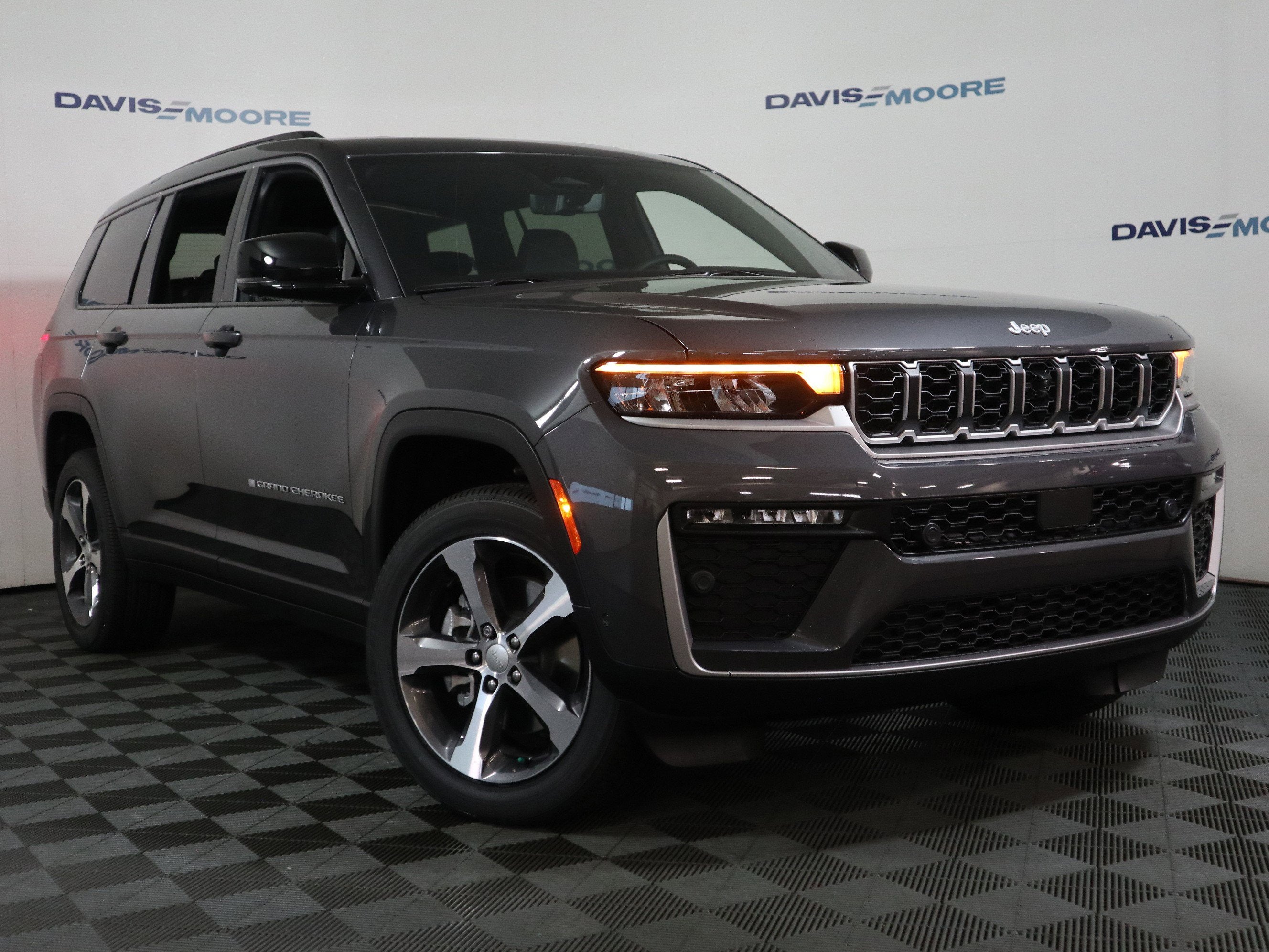 2026 Jeep Grand Cherokee L Limited 4x4