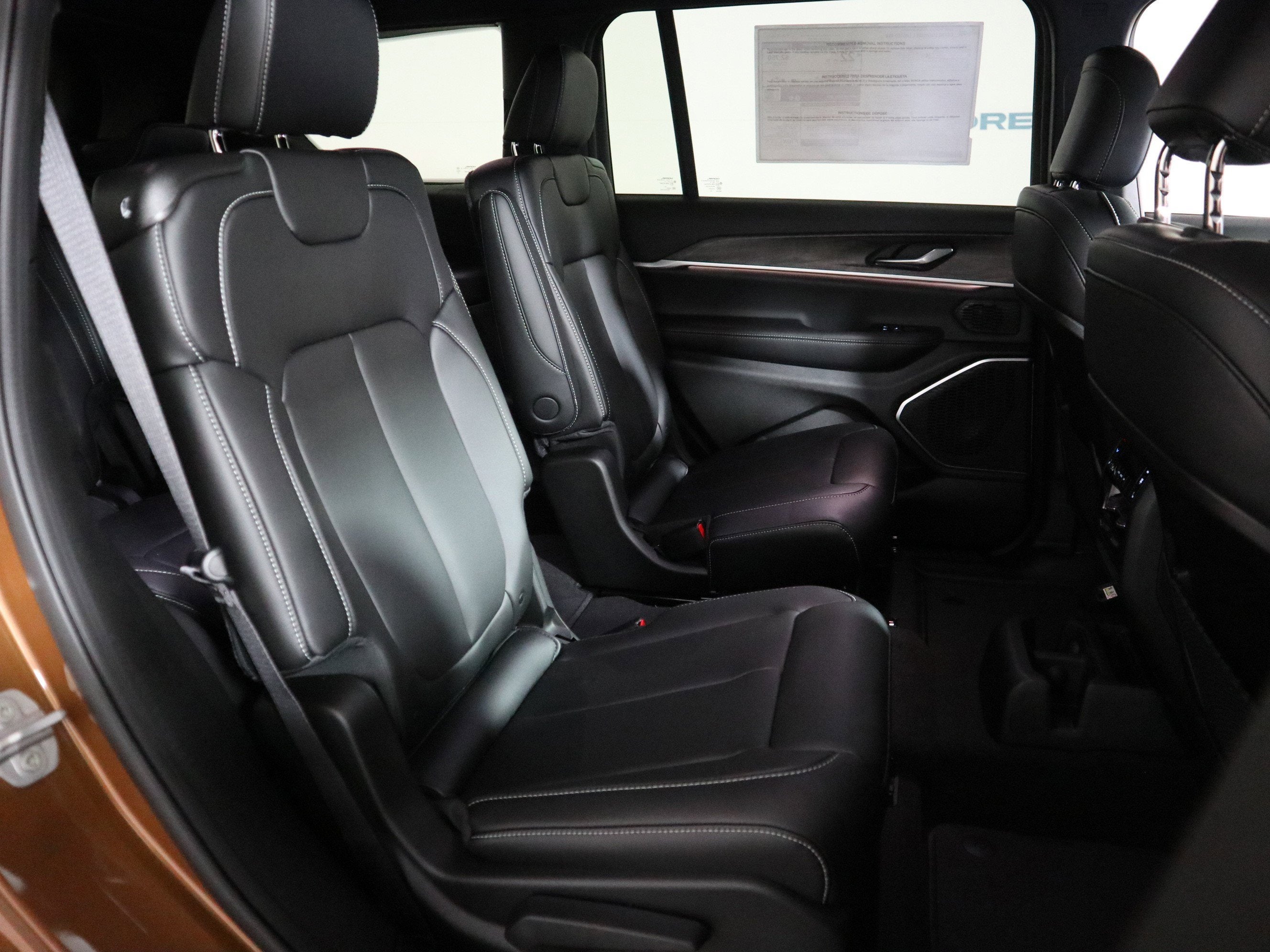 2026 Jeep Grand Cherokee L Limited 4x4