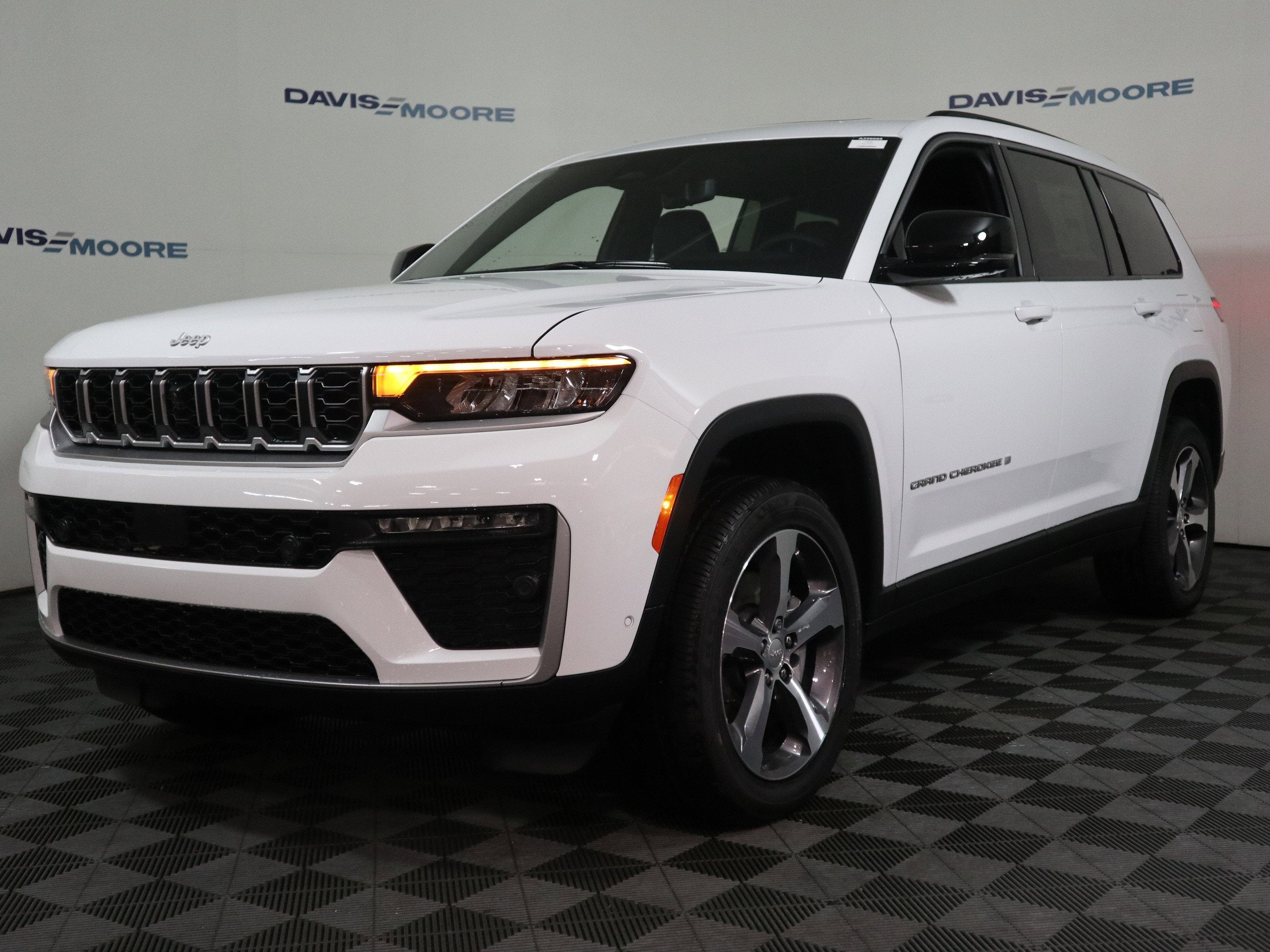 2026 Jeep Grand Cherokee L Limited 4x4