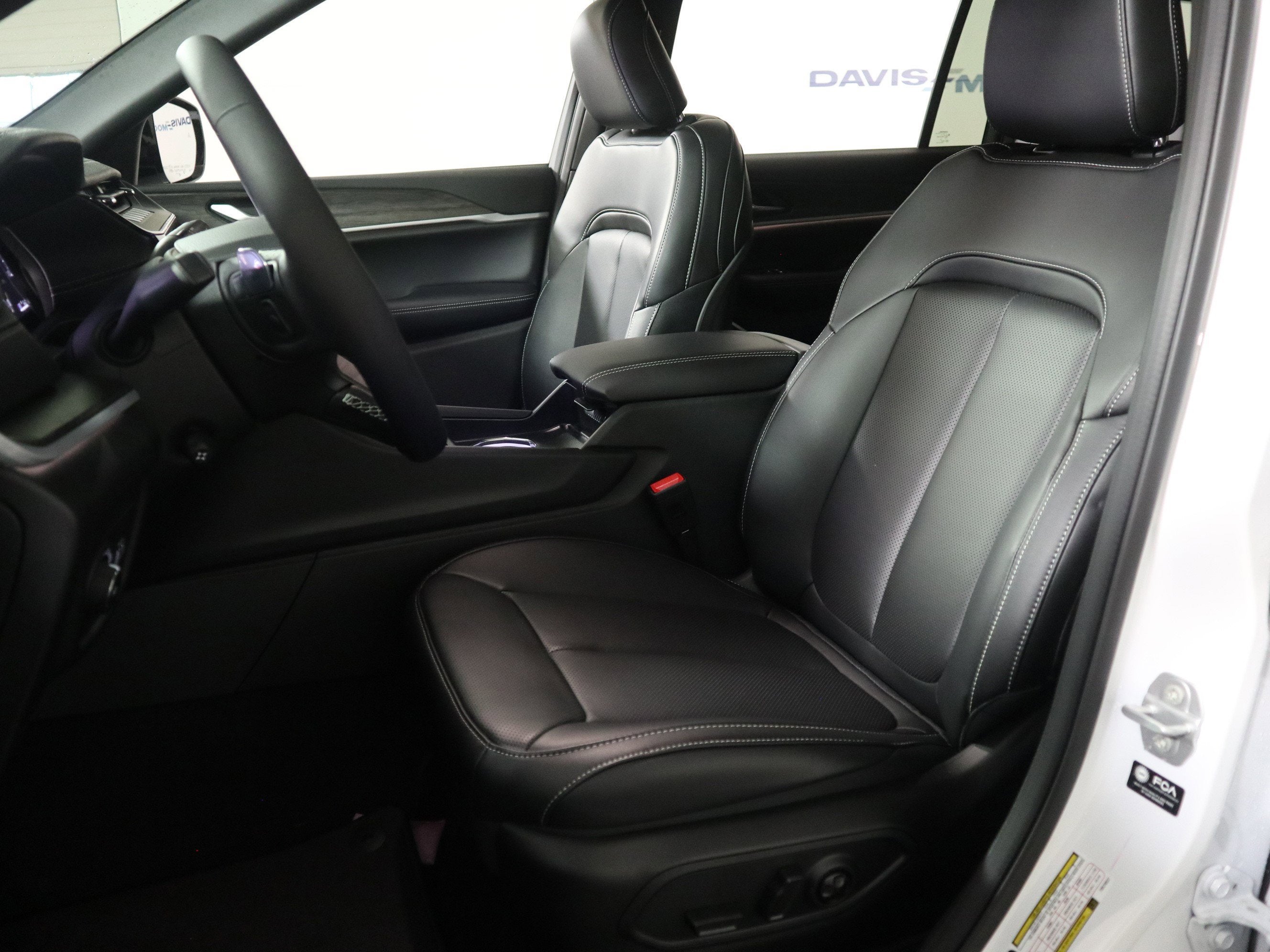 2026 Jeep Grand Cherokee L Limited 4x4