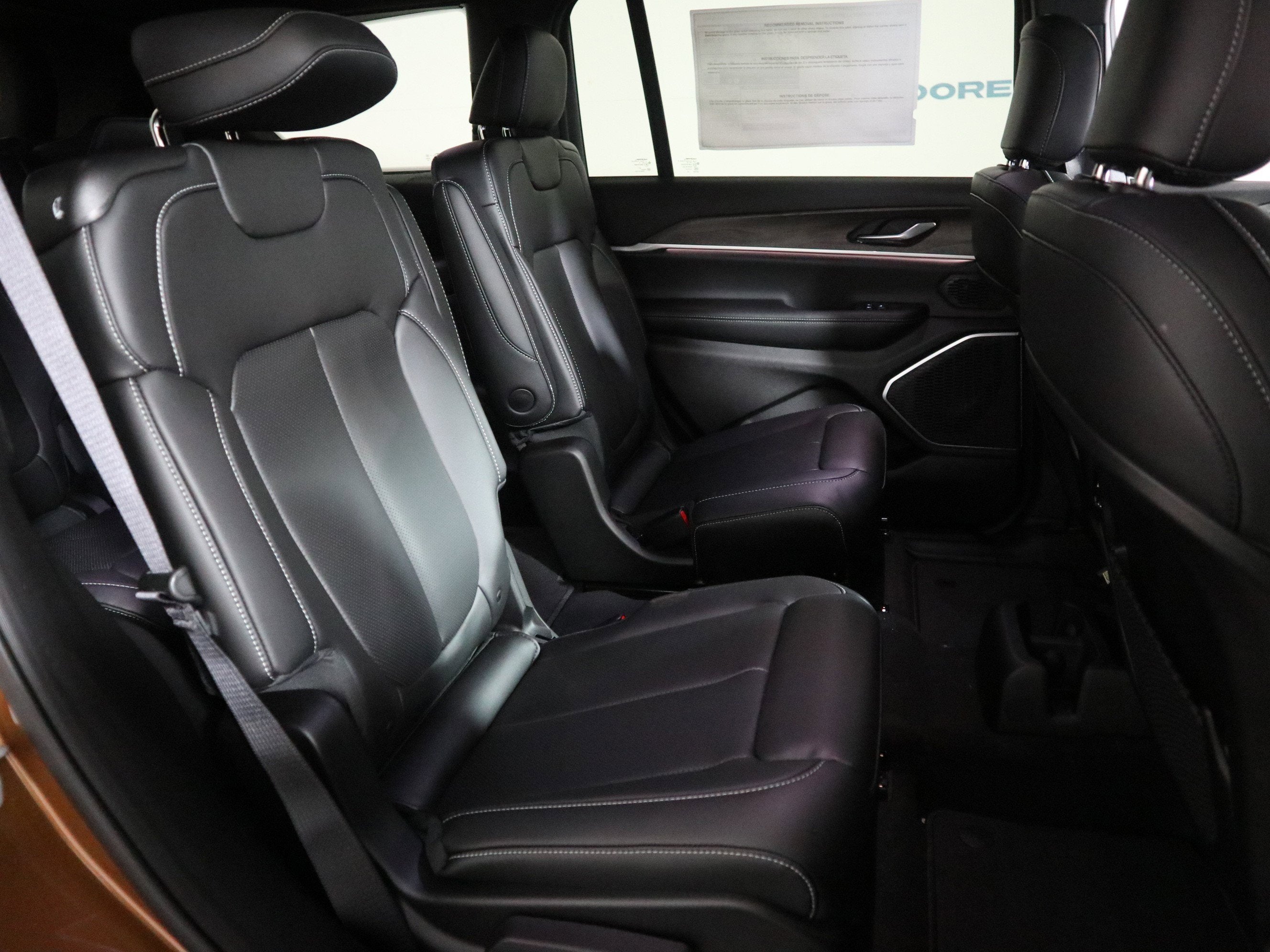 2026 Jeep Grand Cherokee L Limited 4x4