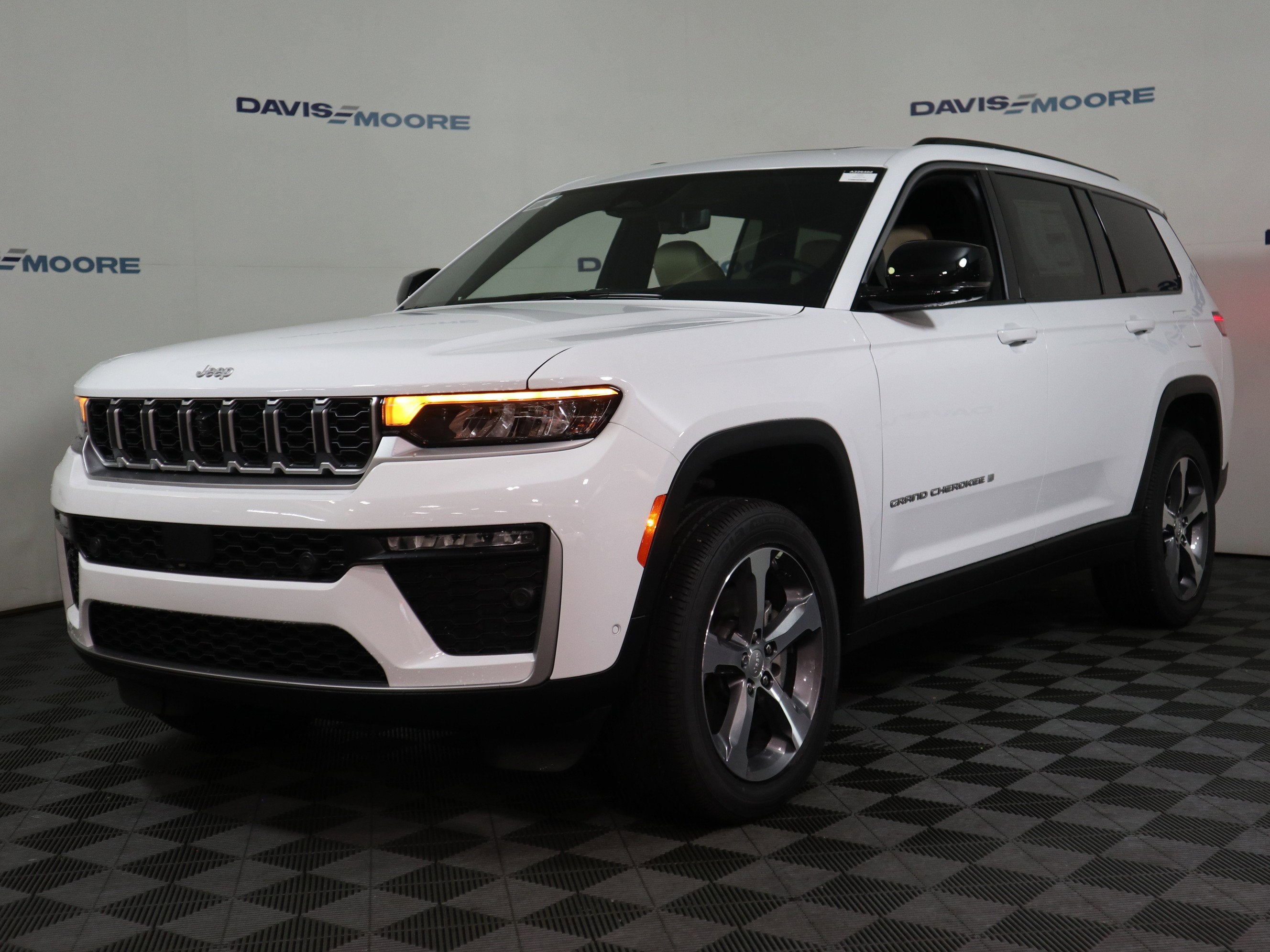 2026 Jeep Grand Cherokee L Limited 4x4