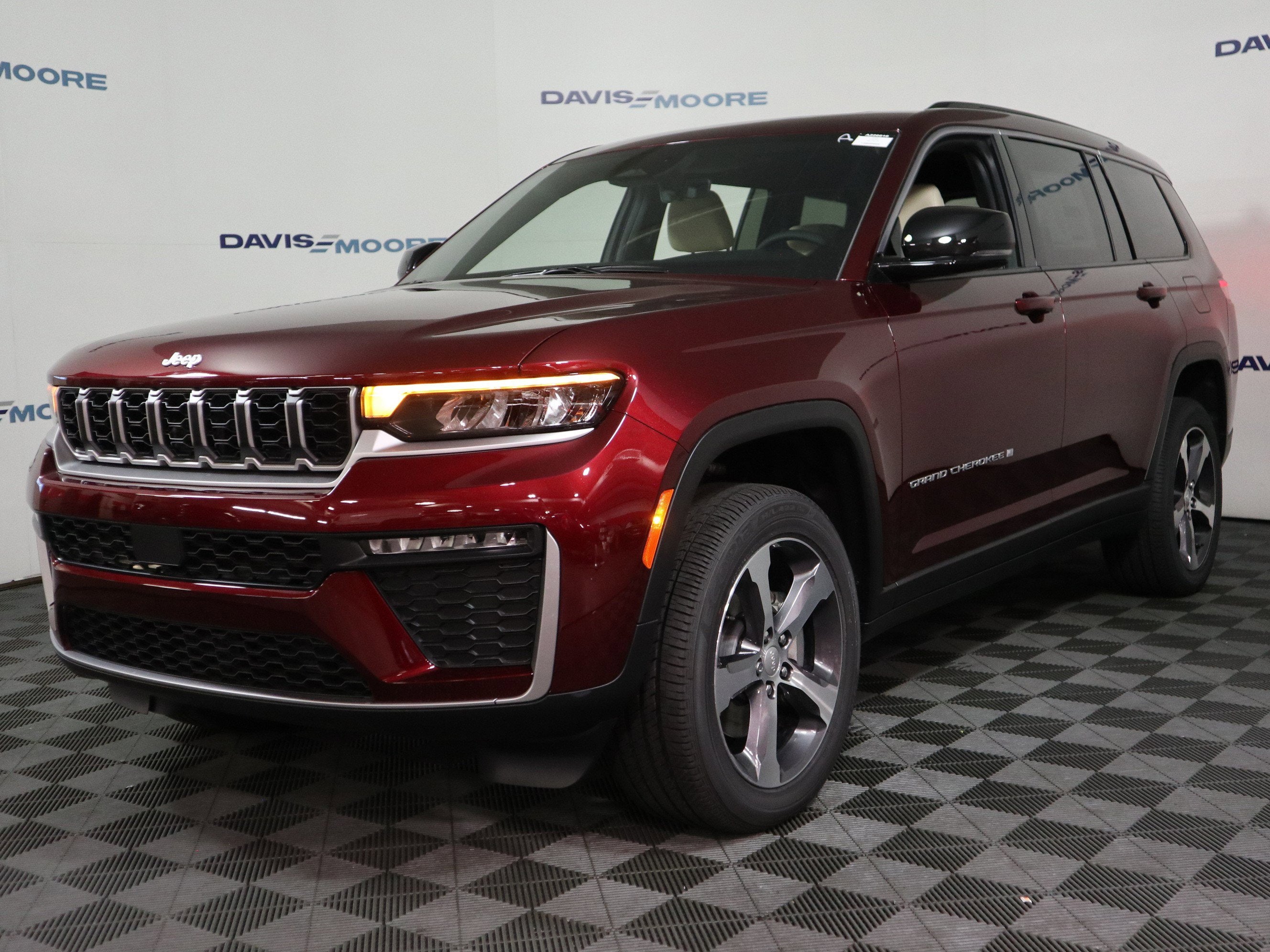 2026 Jeep Grand Cherokee L Limited 4x4