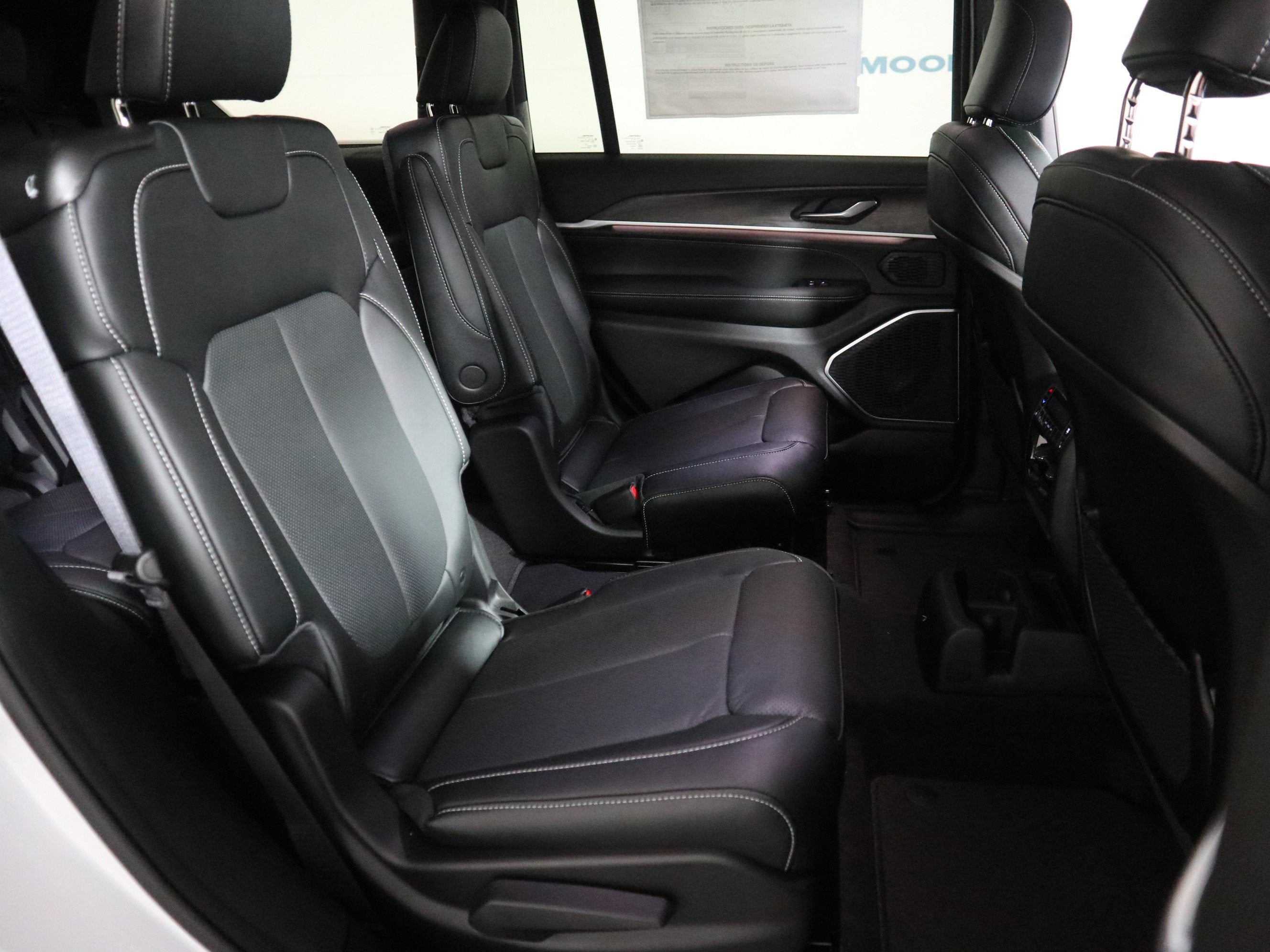 2026 Jeep Grand Cherokee L Limited Reserve 4x4