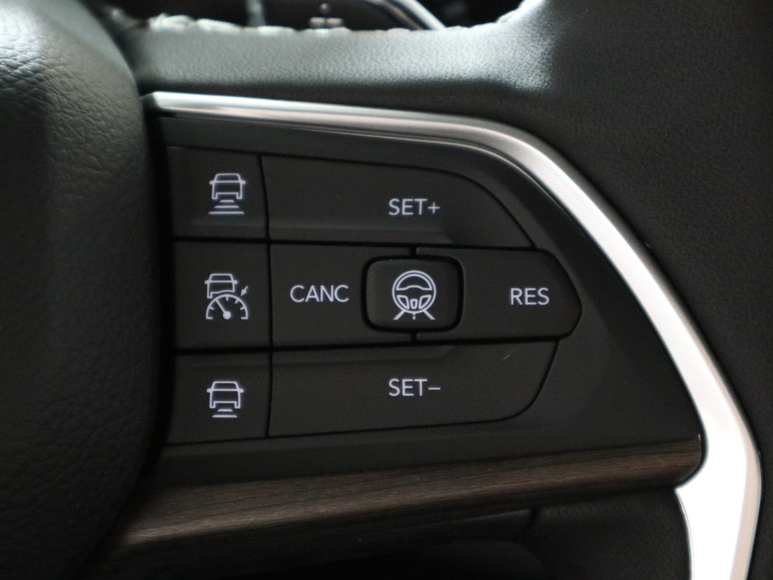 2027 Jeep Grand Cherokee L Limited Reserve 4x4