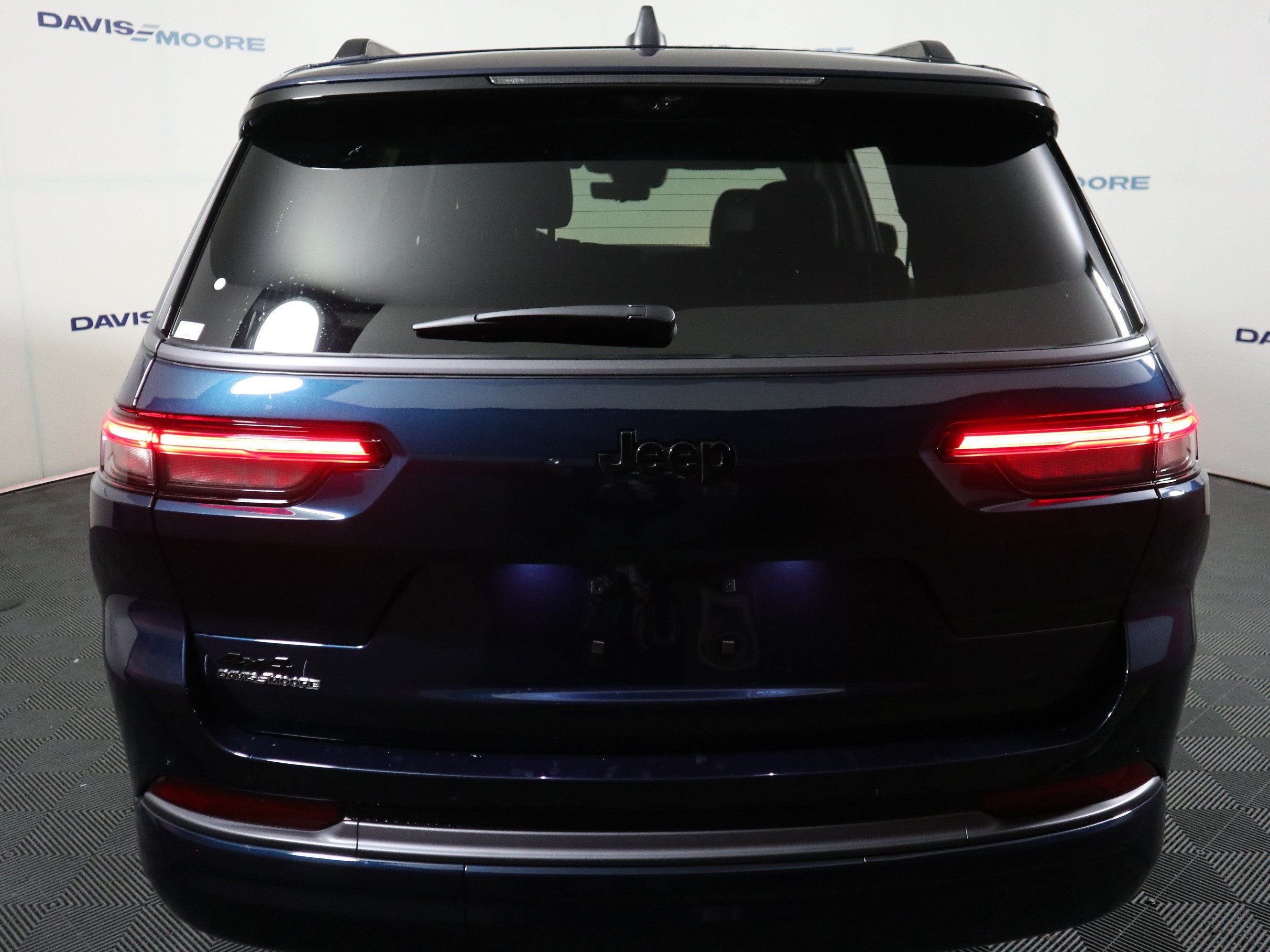 2027 Jeep Grand Cherokee L Limited Reserve 4x4