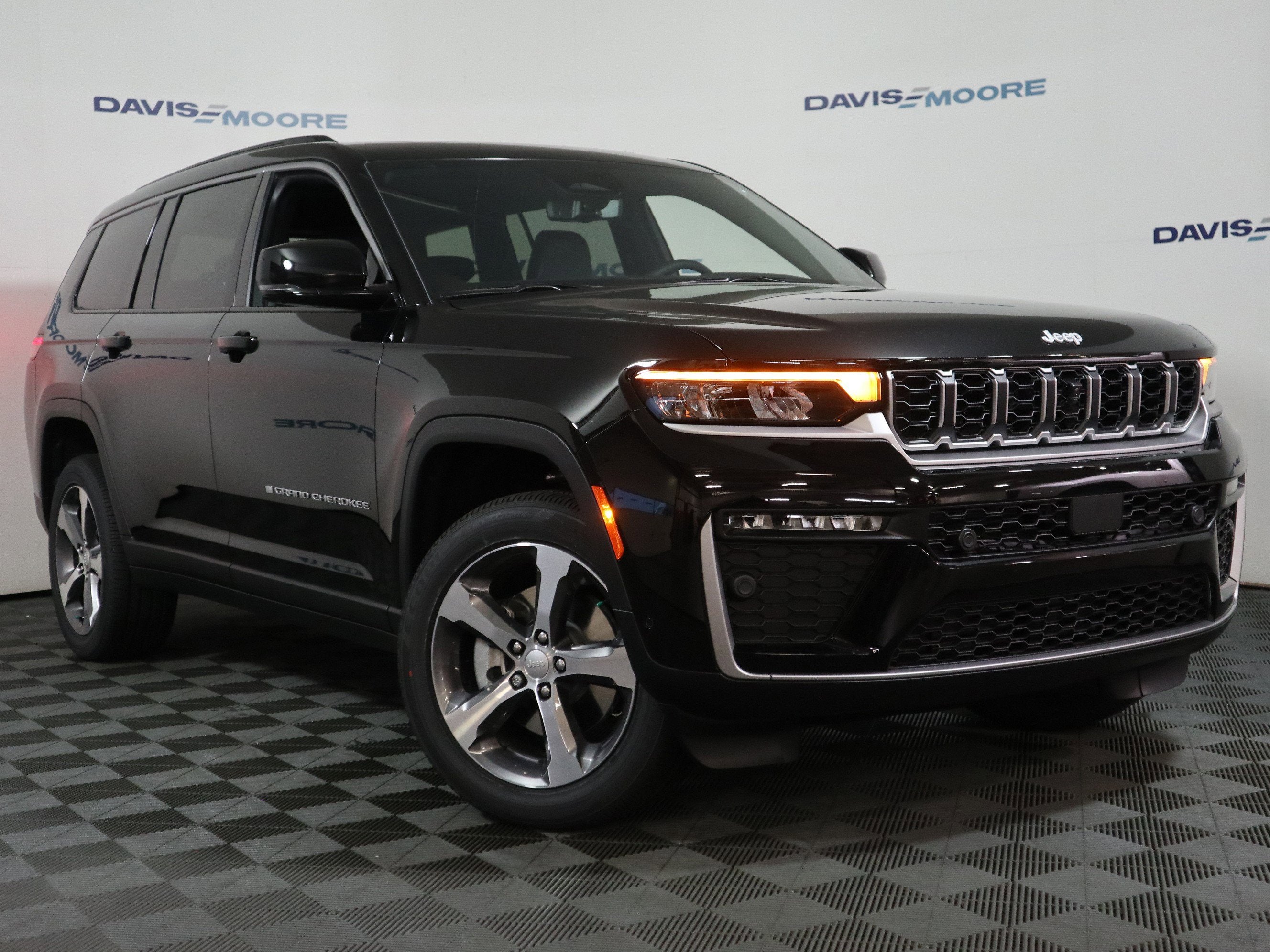 2026 Jeep Grand Cherokee L Limited 4x4