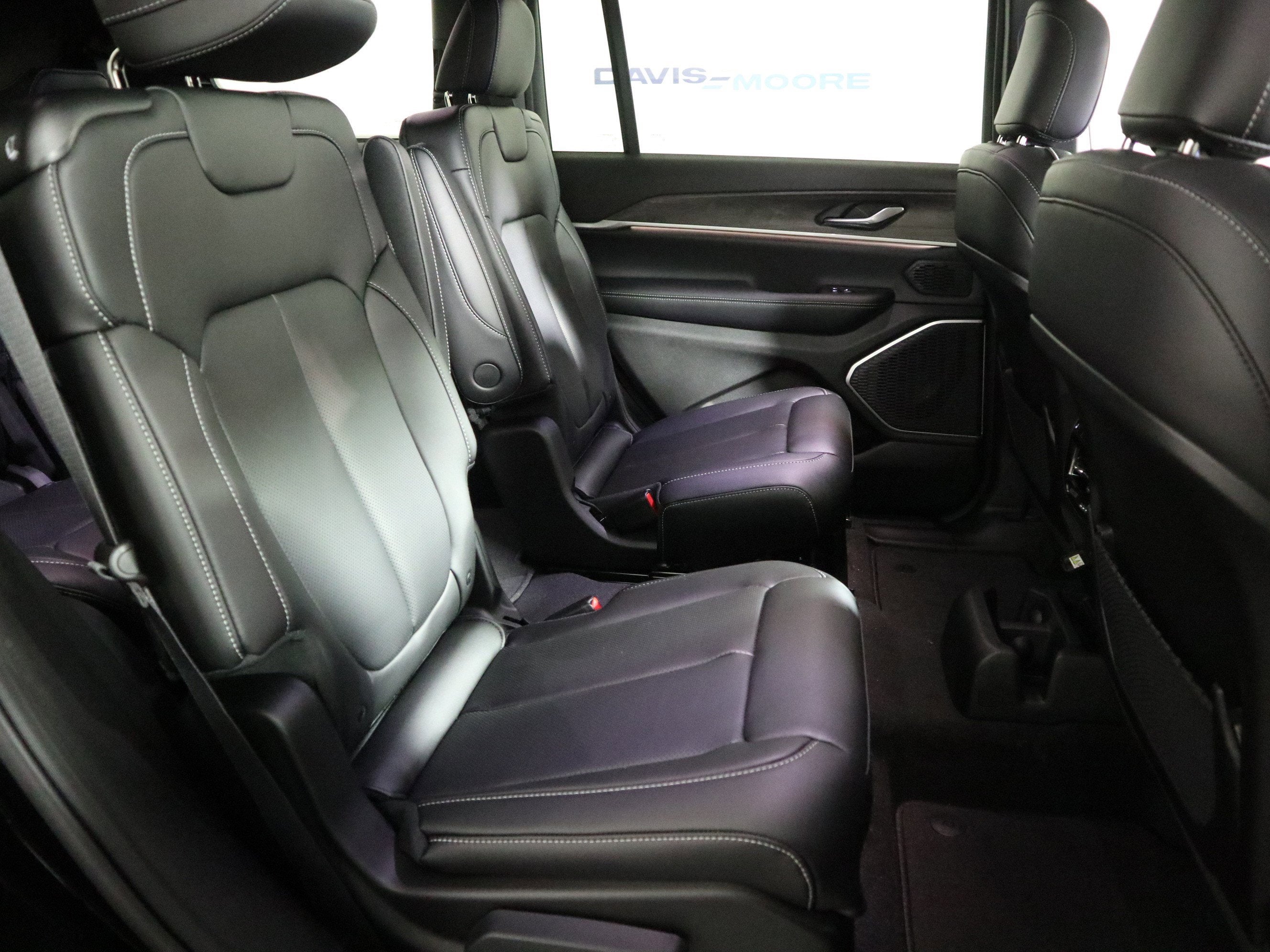2026 Jeep Grand Cherokee L Limited 4x4