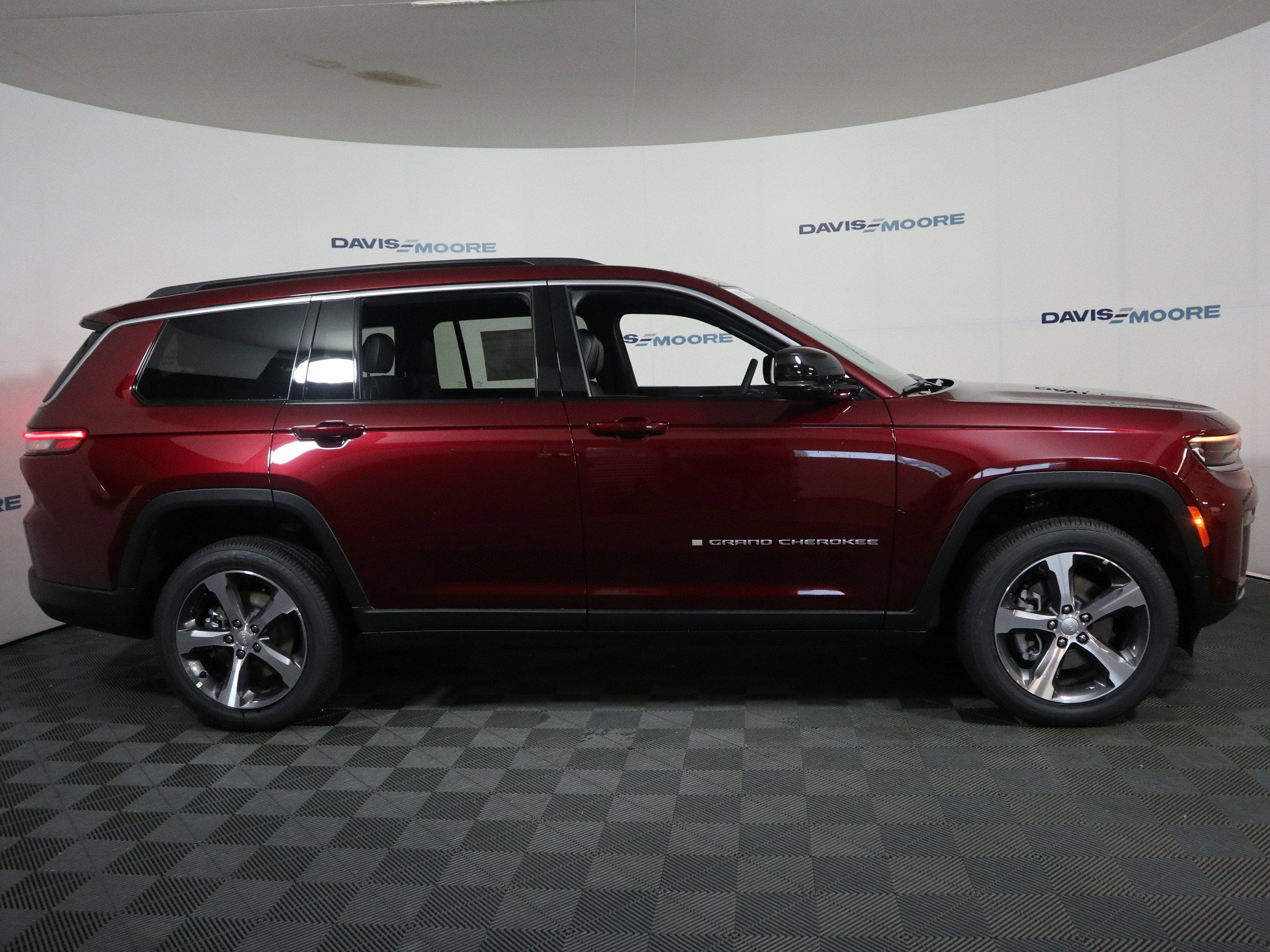 2026 Jeep Grand Cherokee L Limited 4x4