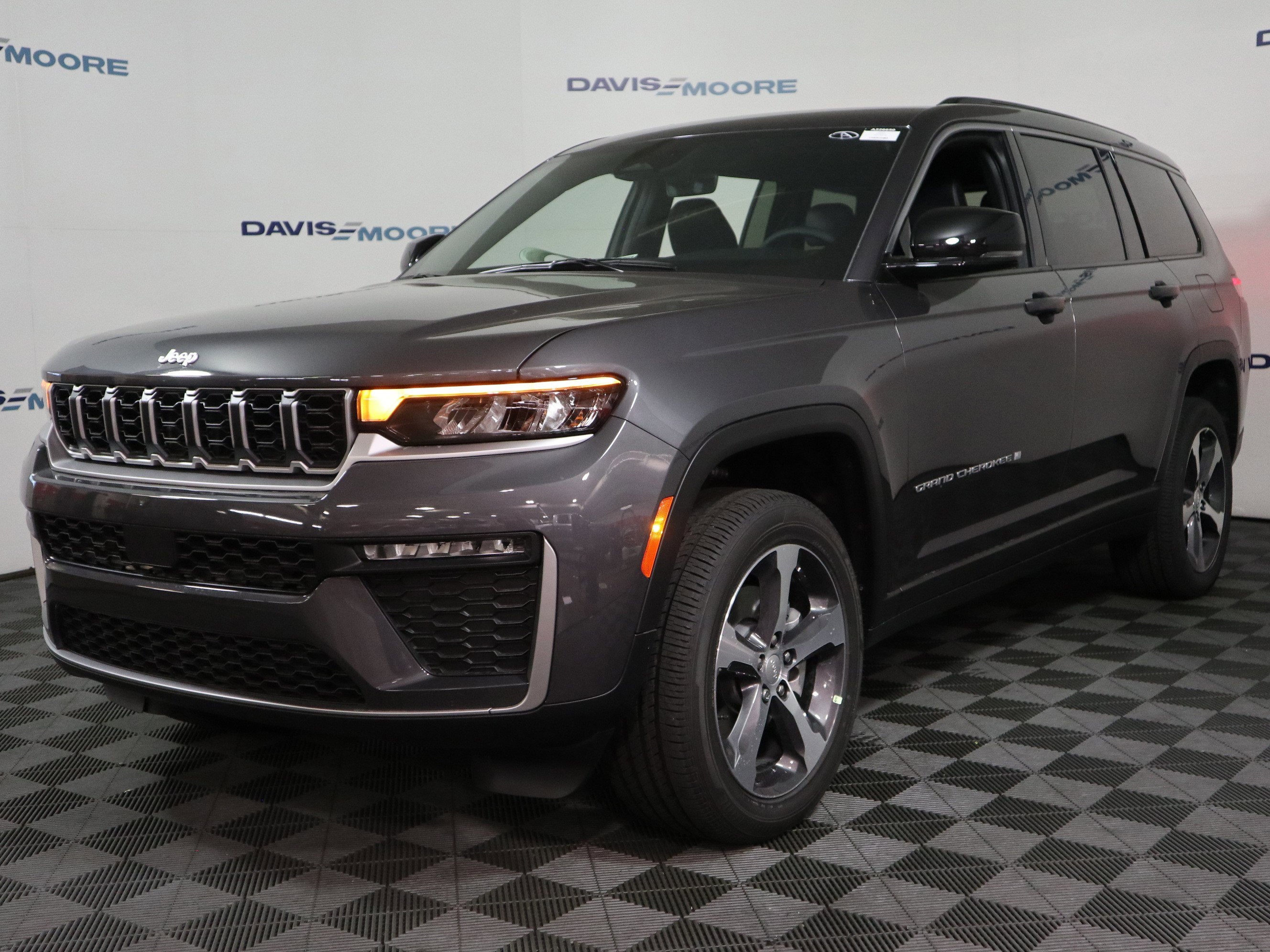 2026 Jeep Grand Cherokee L Limited 4x4