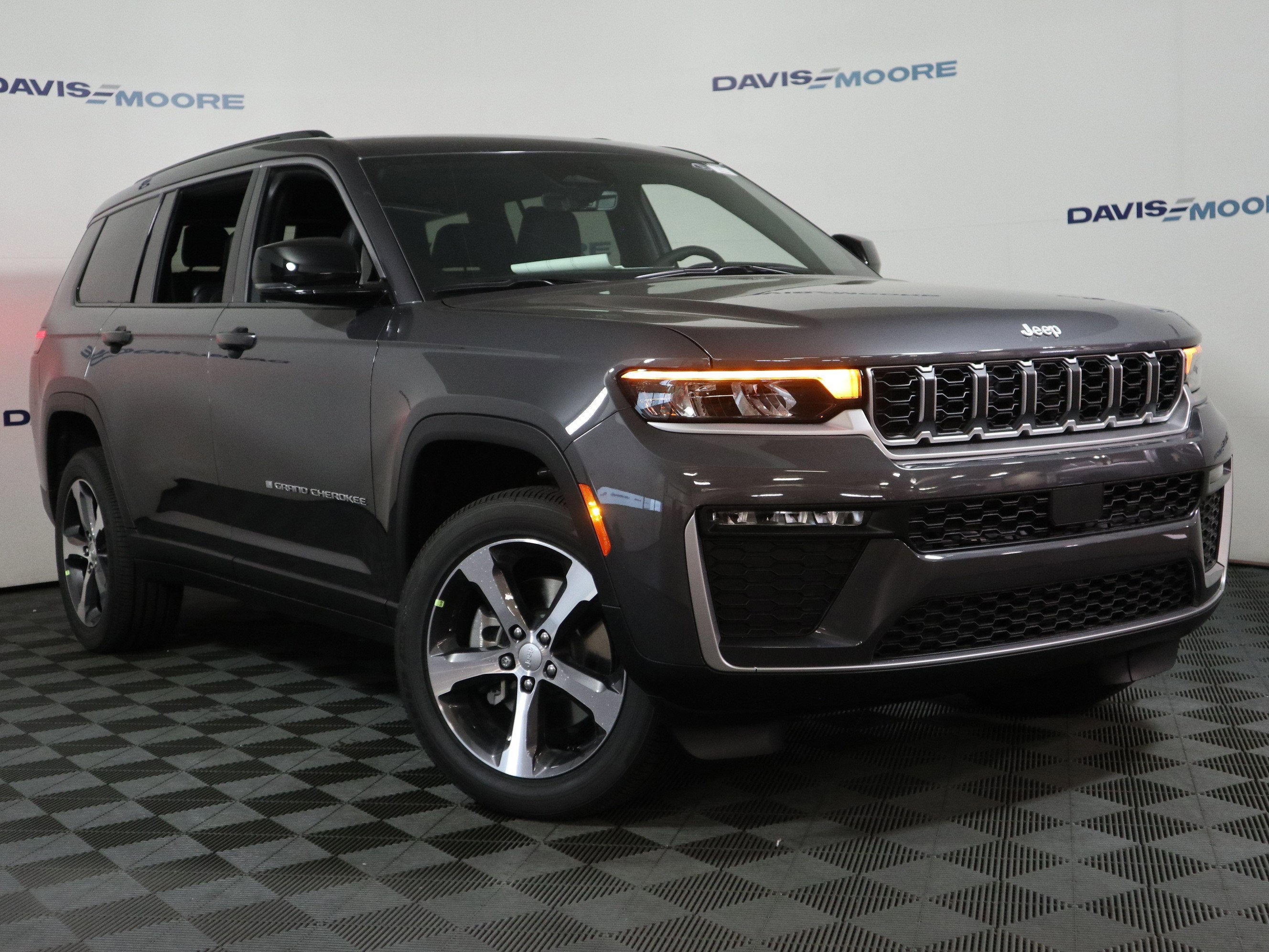 2026 Jeep Grand Cherokee L Limited 4x4