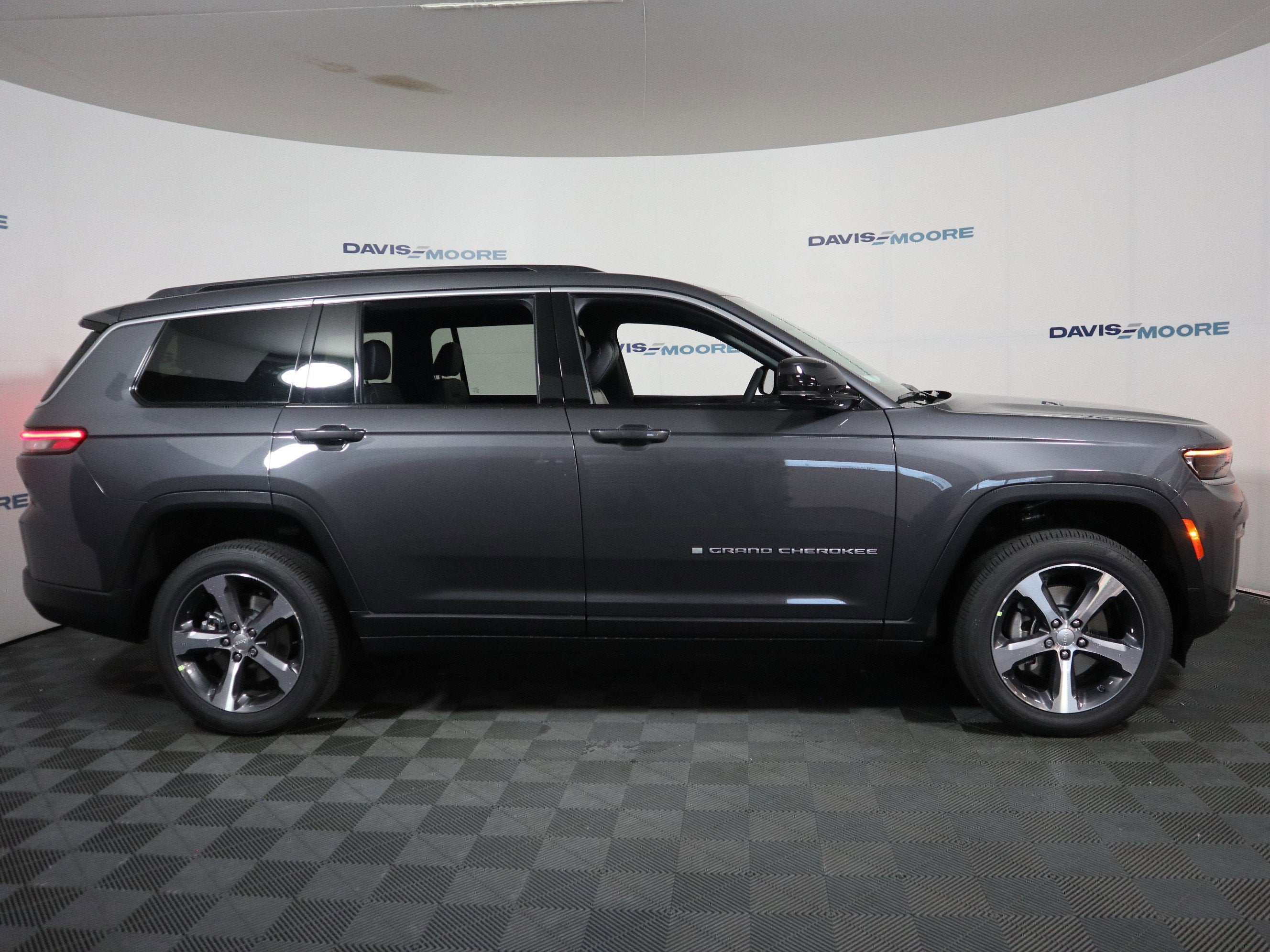 2026 Jeep Grand Cherokee L Limited 4x4