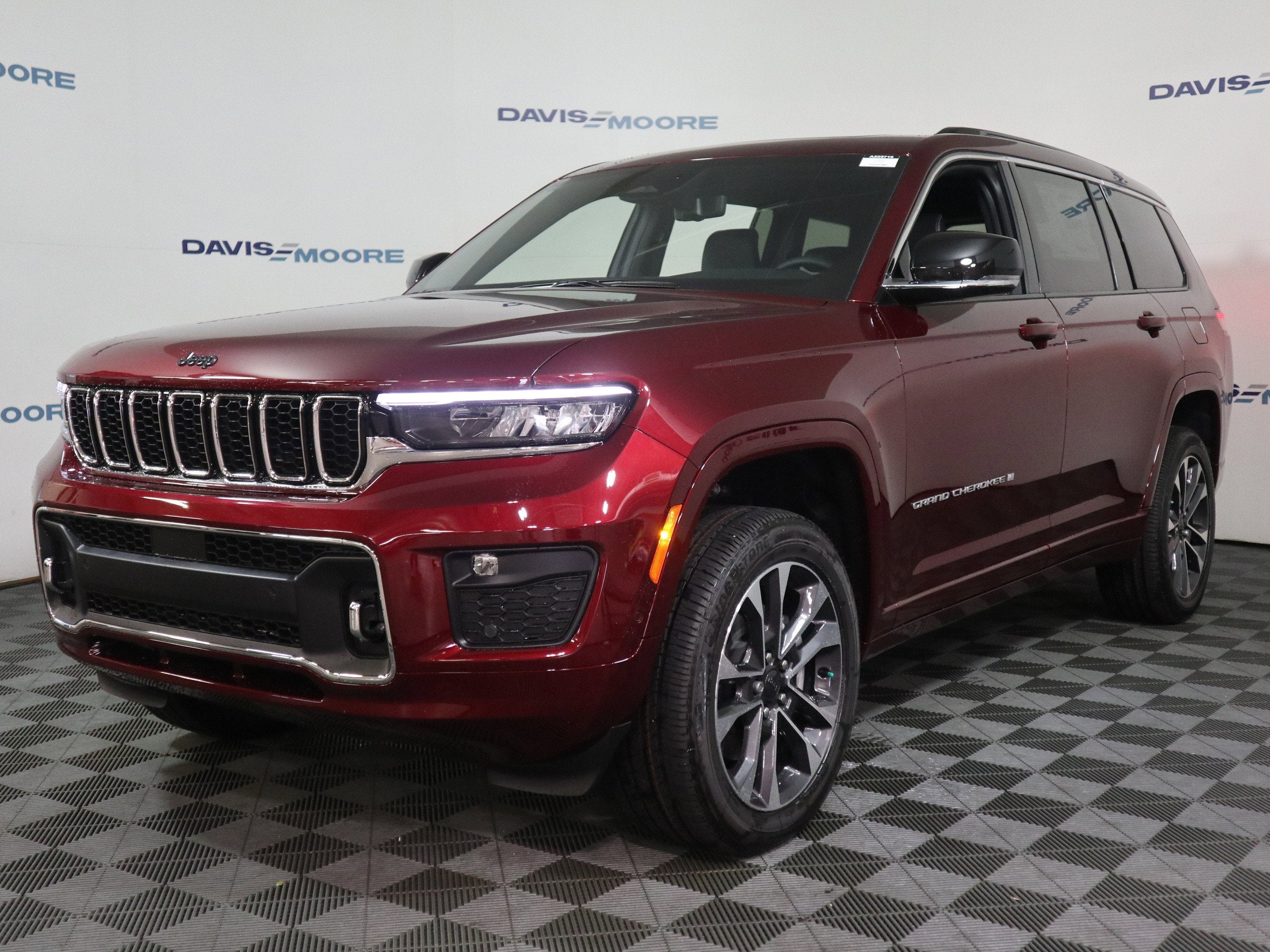 2025 Jeep Grand Cherokee L Overland 4x4