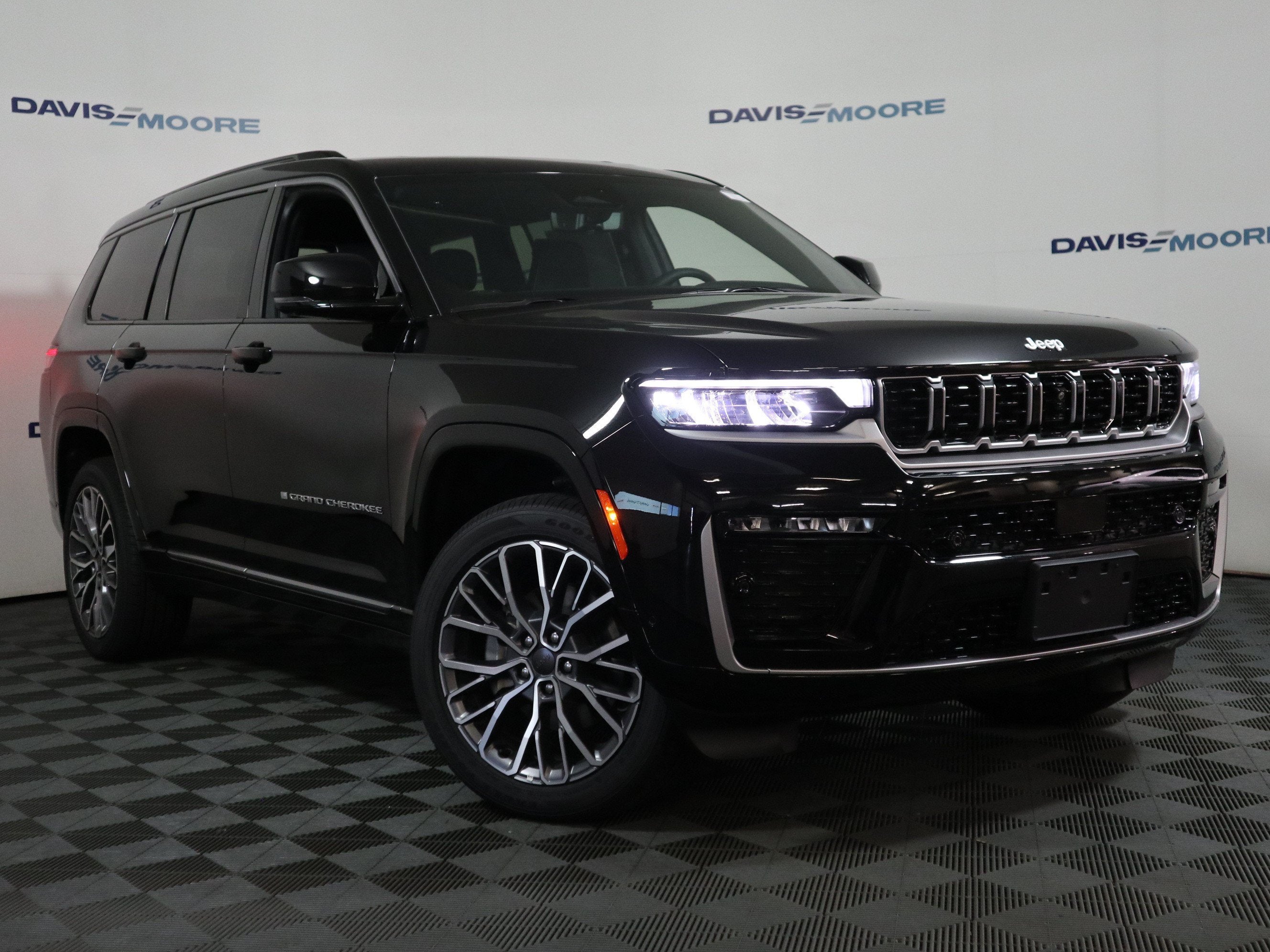 2026 Jeep Grand Cherokee L Summit 4x4