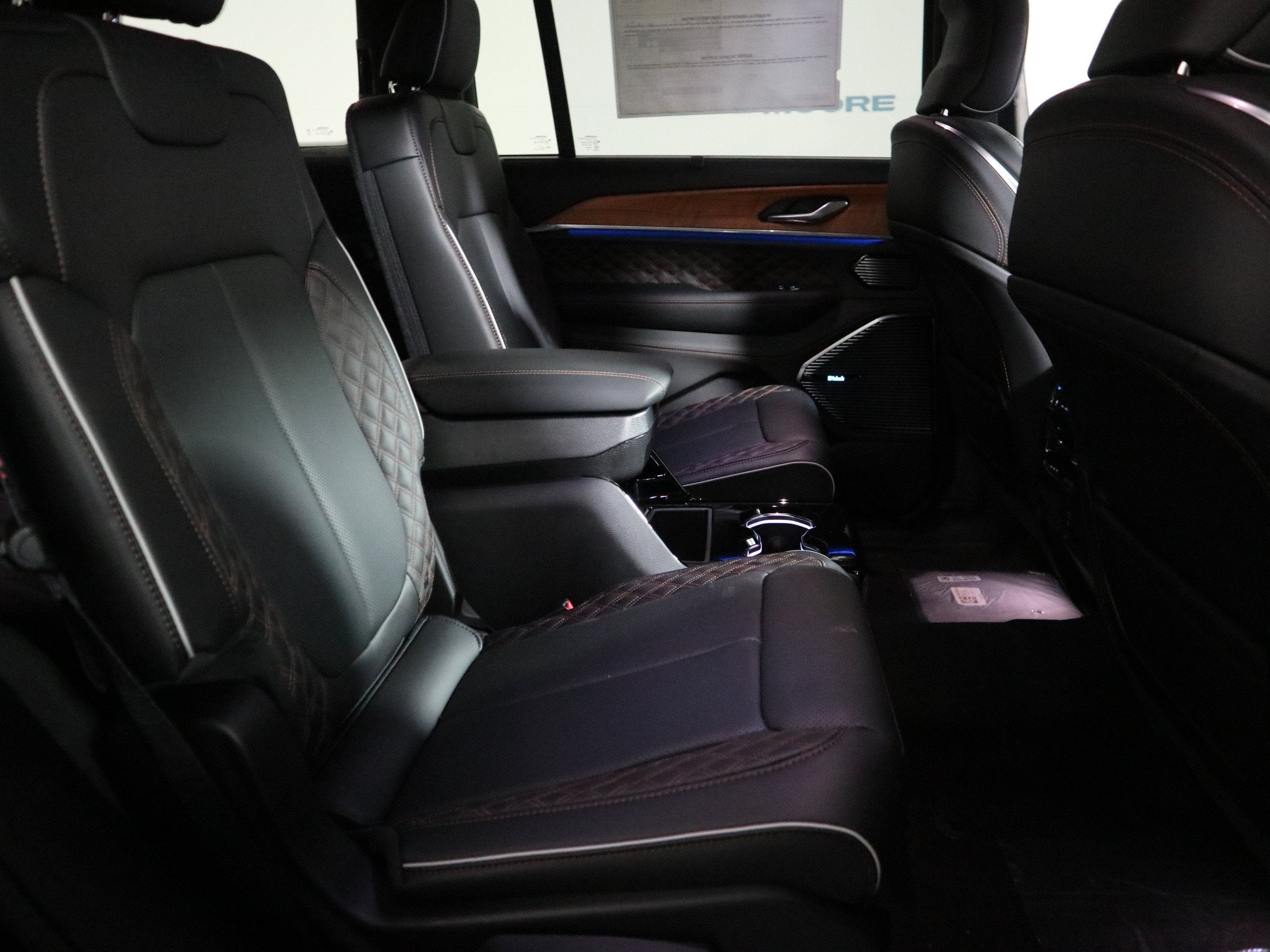 2026 Jeep Grand Cherokee L Summit 4x4