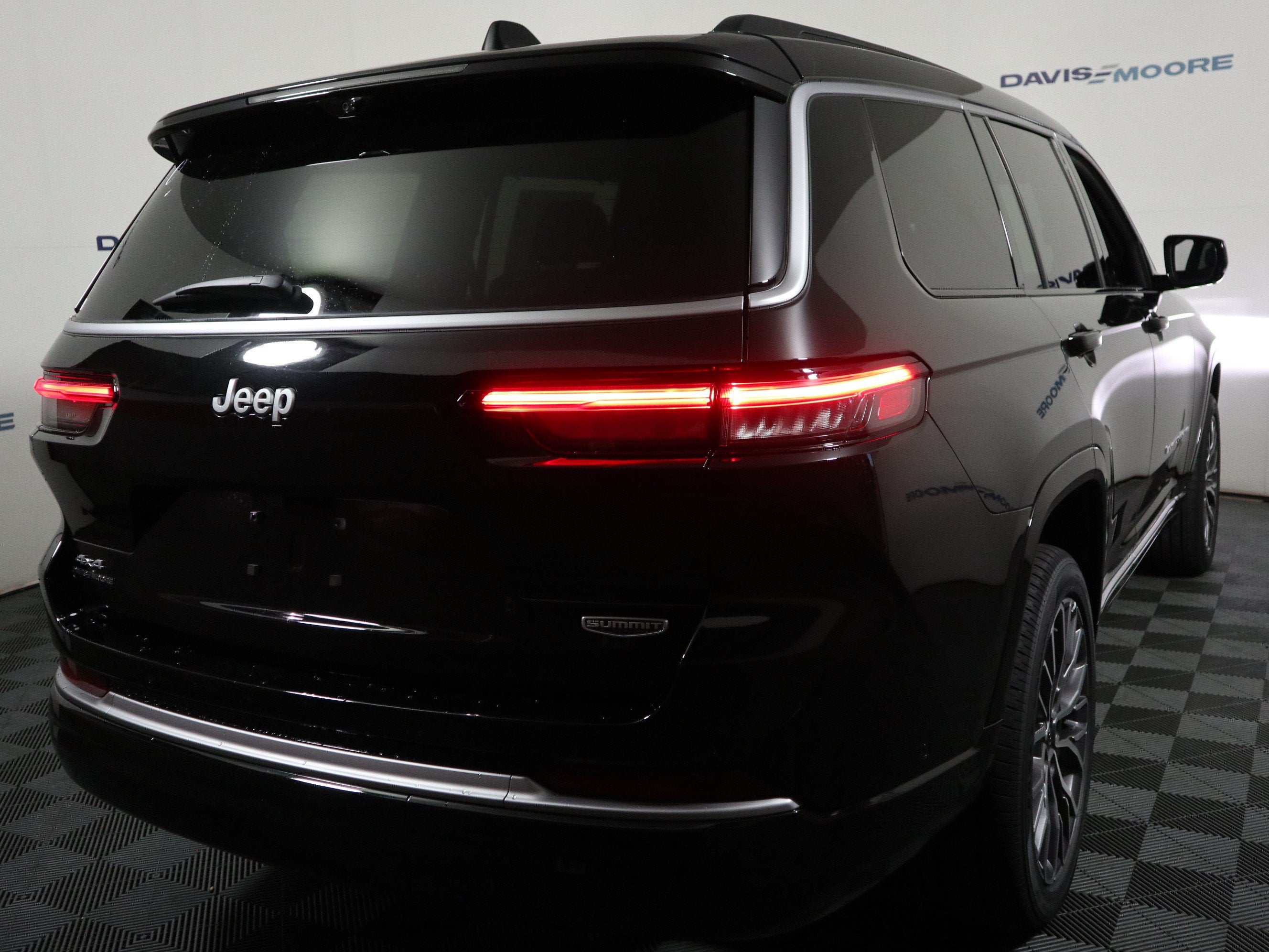 2026 Jeep Grand Cherokee L Summit 4x4