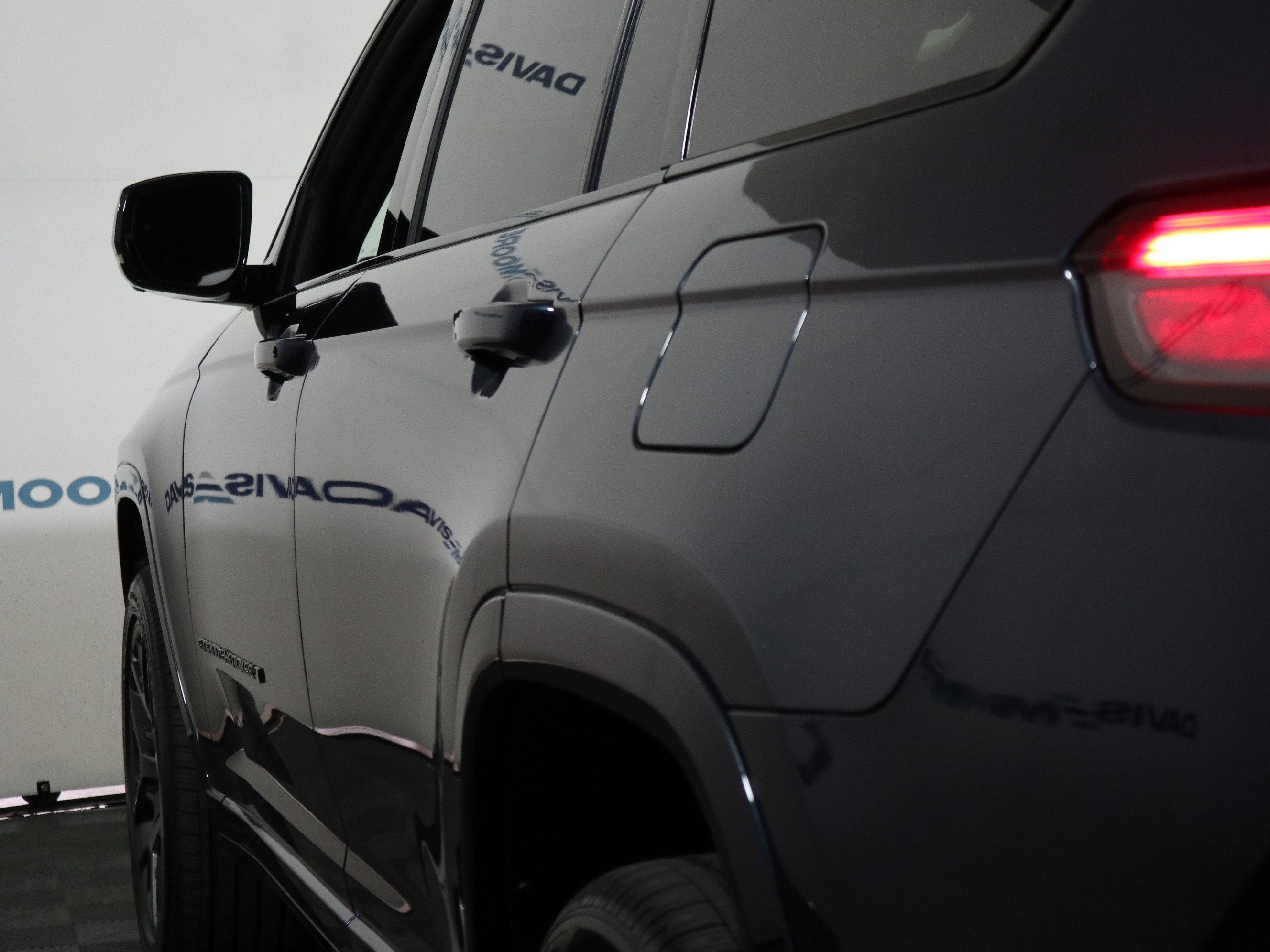 2027 Jeep Grand Cherokee L Summit 4x4