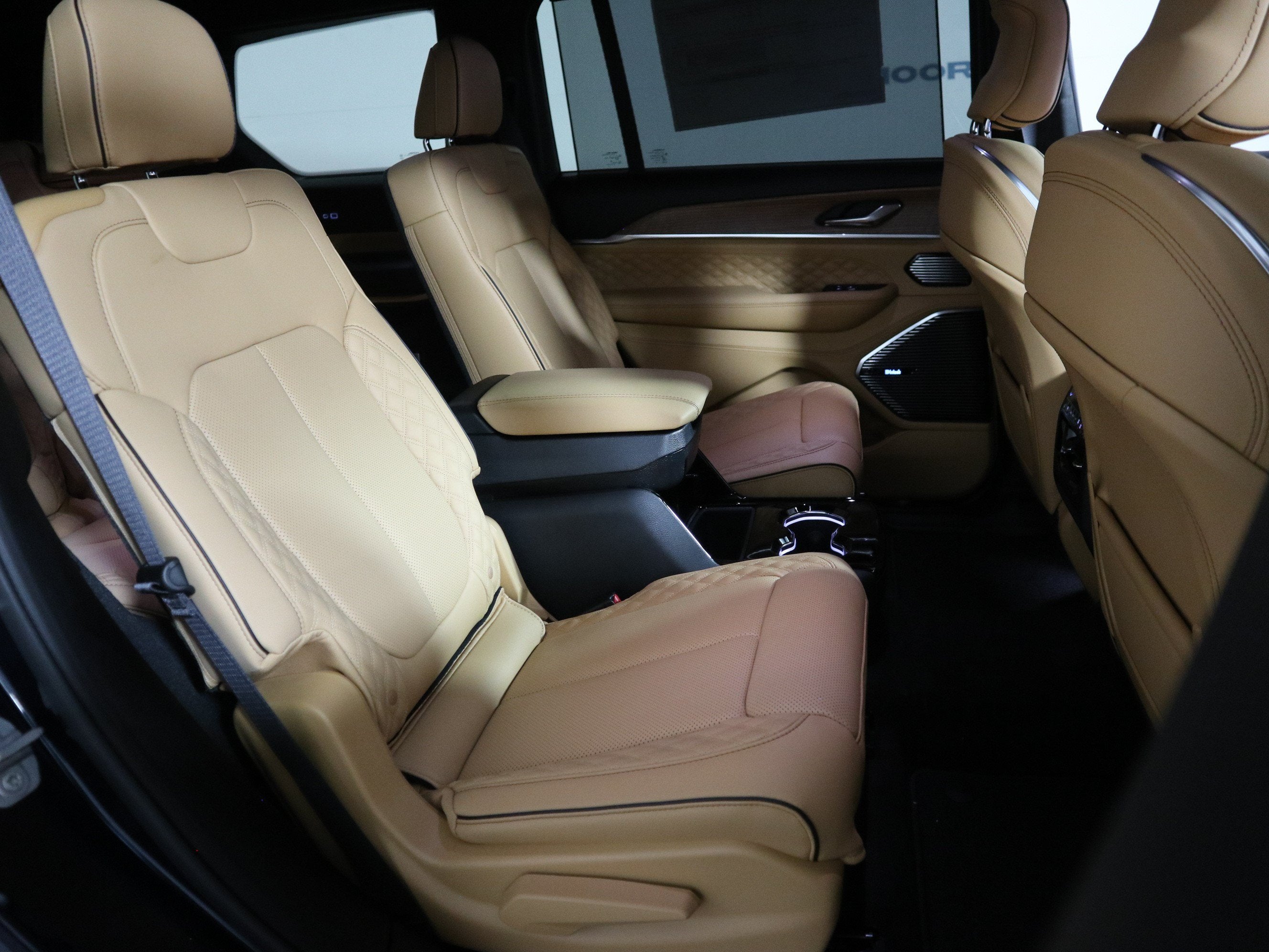 2027 Jeep Grand Cherokee L Summit 4x4
