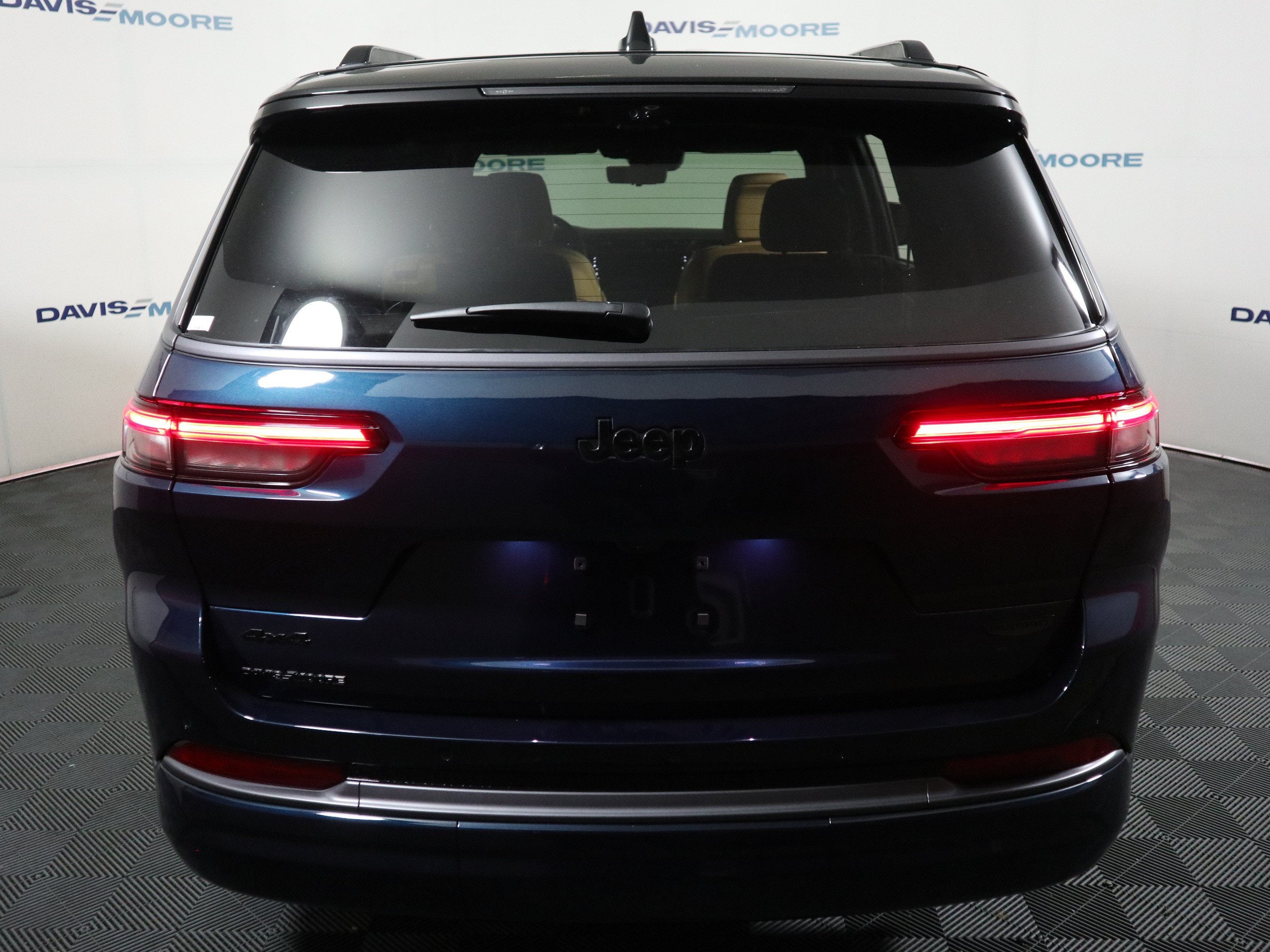 2027 Jeep Grand Cherokee L Summit 4x4
