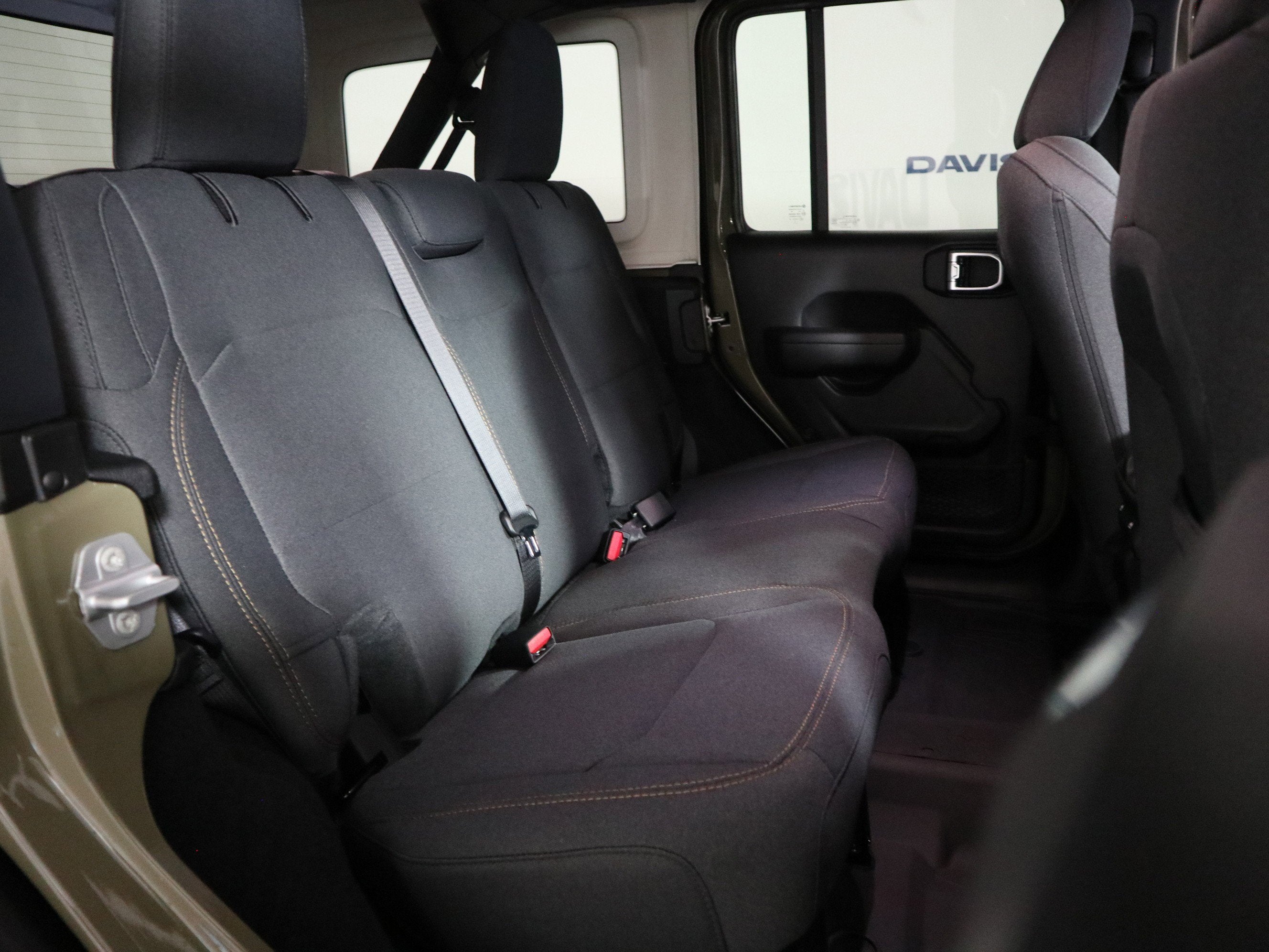 2025 Jeep Wrangler Willys 4x4