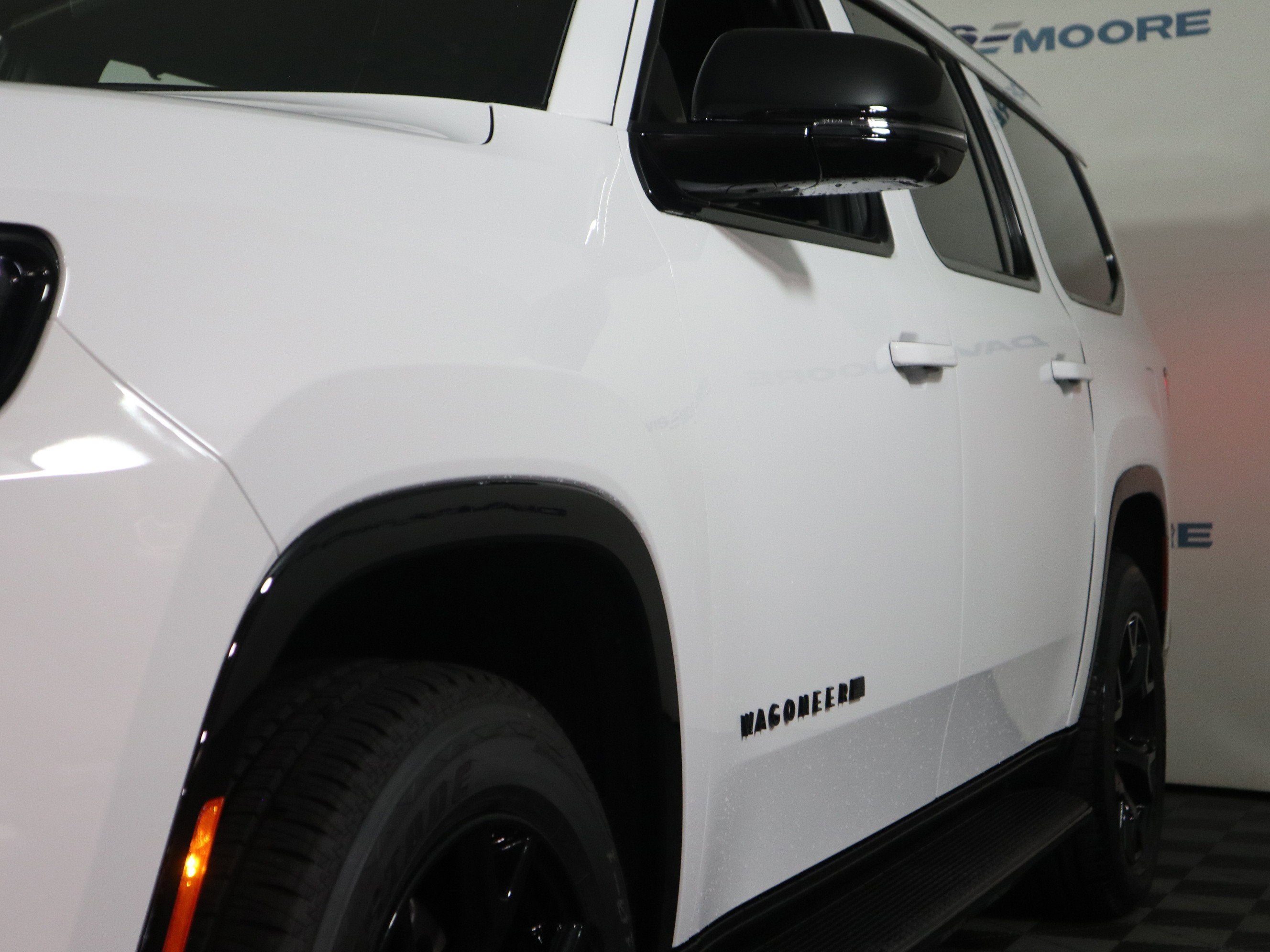 2025 Jeep Wagoneer L Series II Carbide 4x4