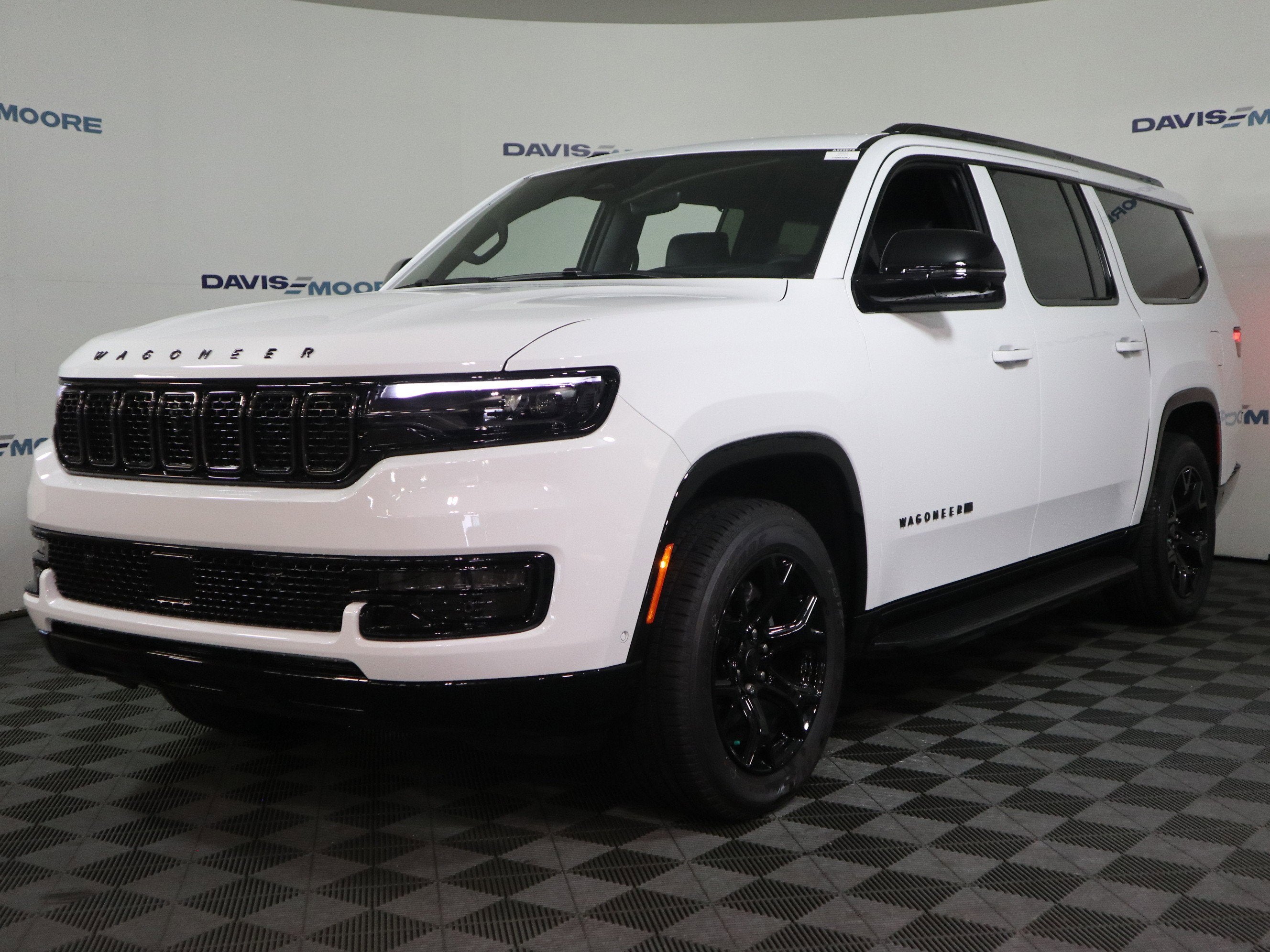 2025 Jeep Wagoneer L Series II Carbide 4x4