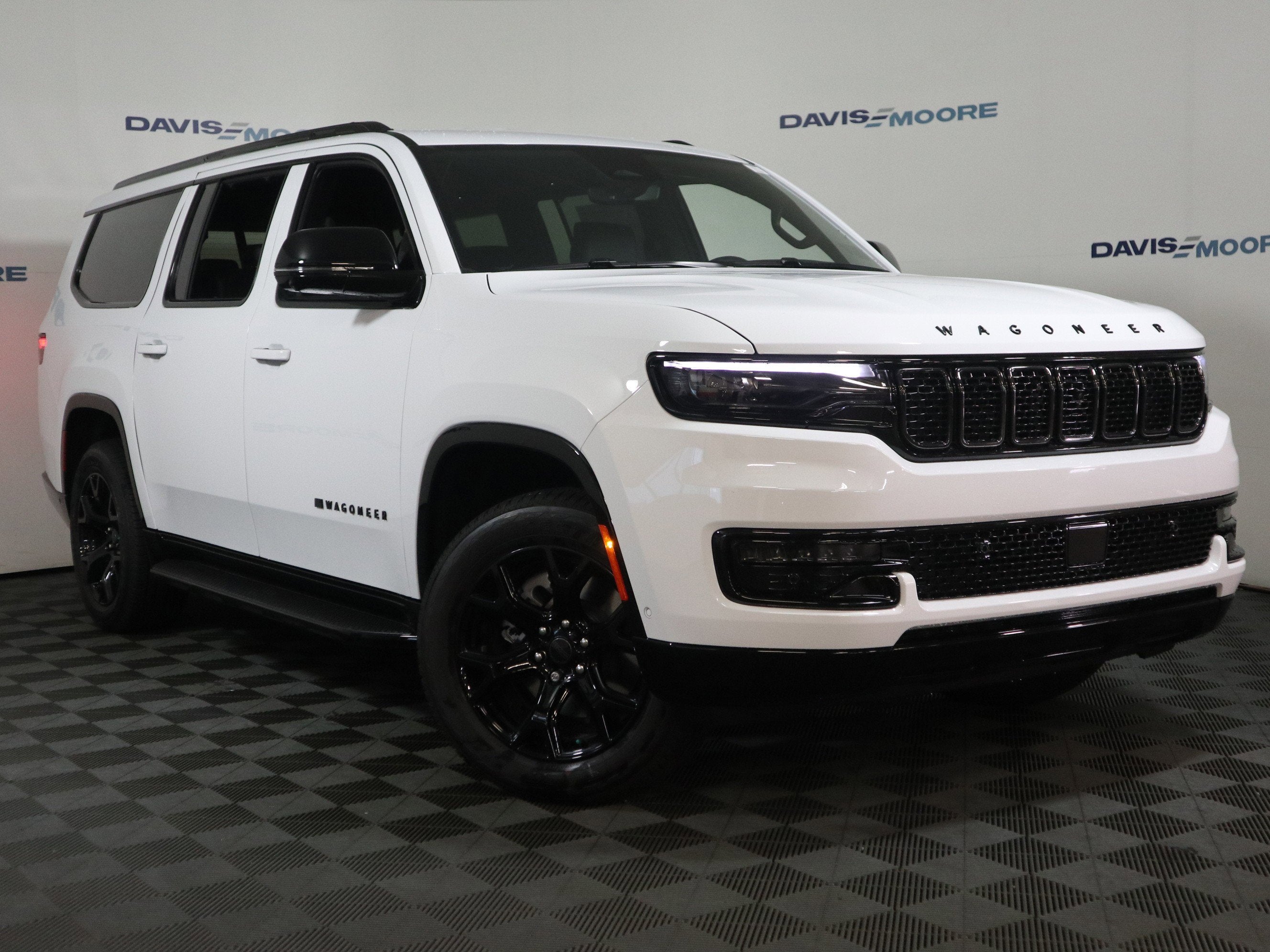 2025 Jeep Wagoneer L Series II Carbide 4x4