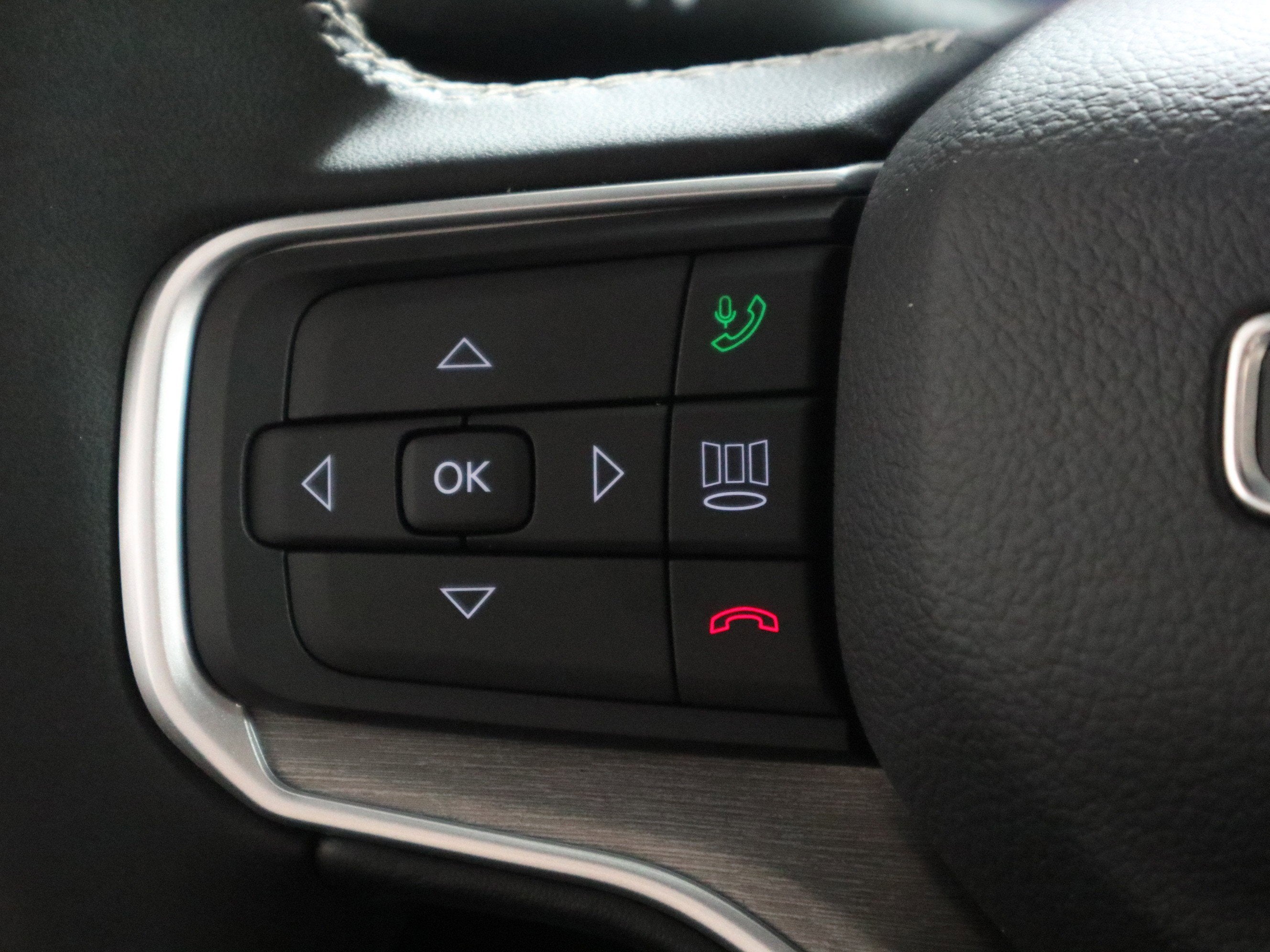 2025 Jeep Wagoneer L Series II Carbide 4x4