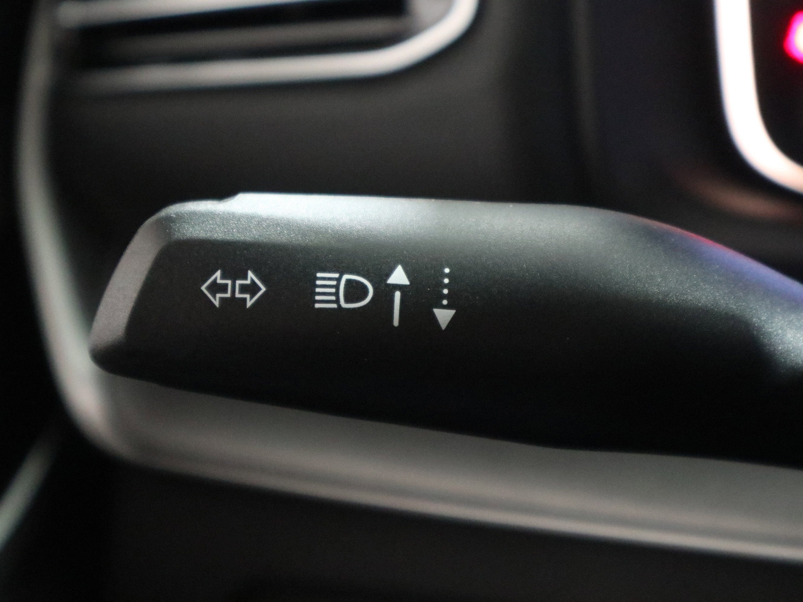 2025 Jeep Wagoneer L Series II Carbide 4x4