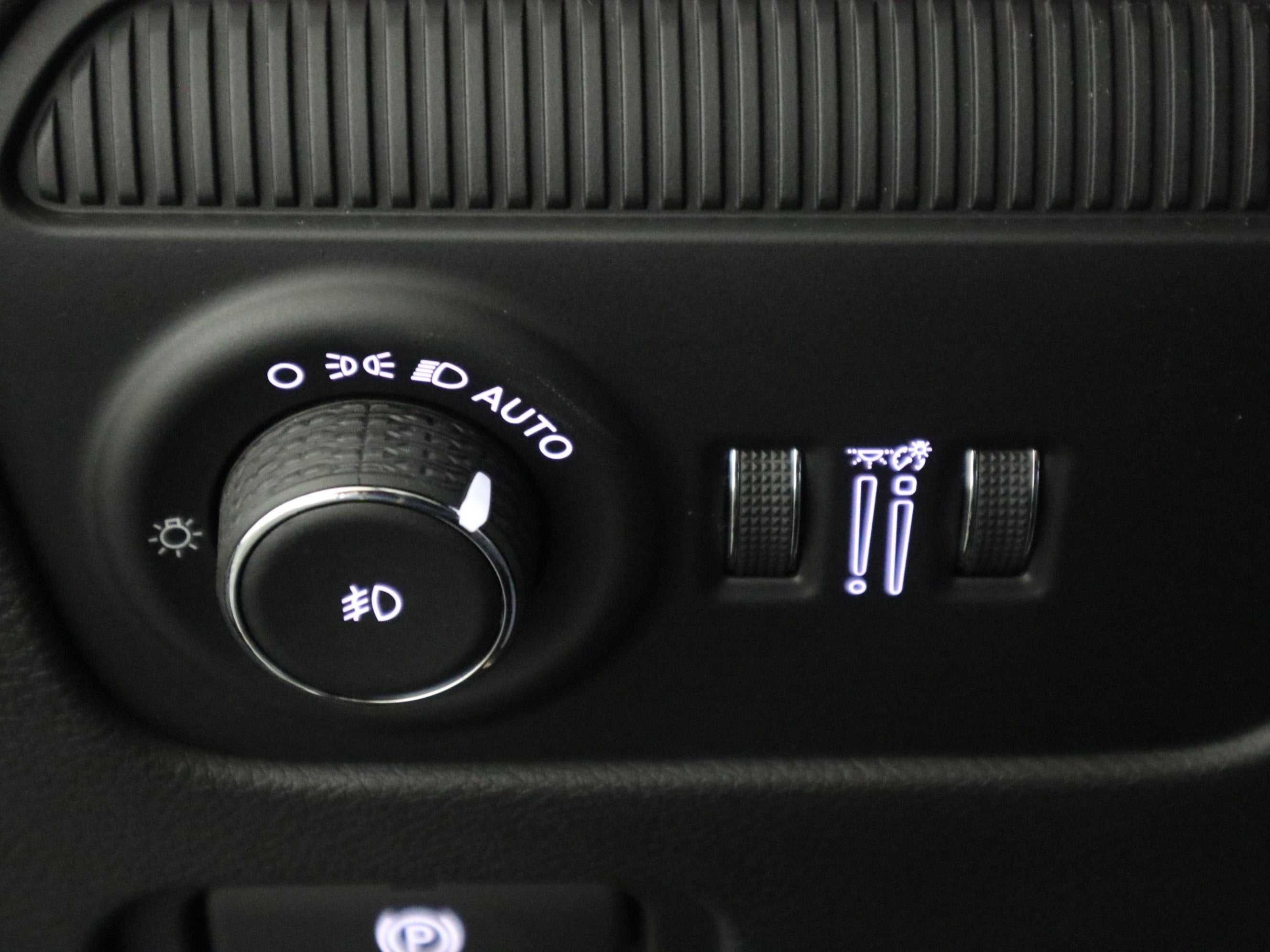 2025 Jeep Wagoneer L Series II Carbide 4x4