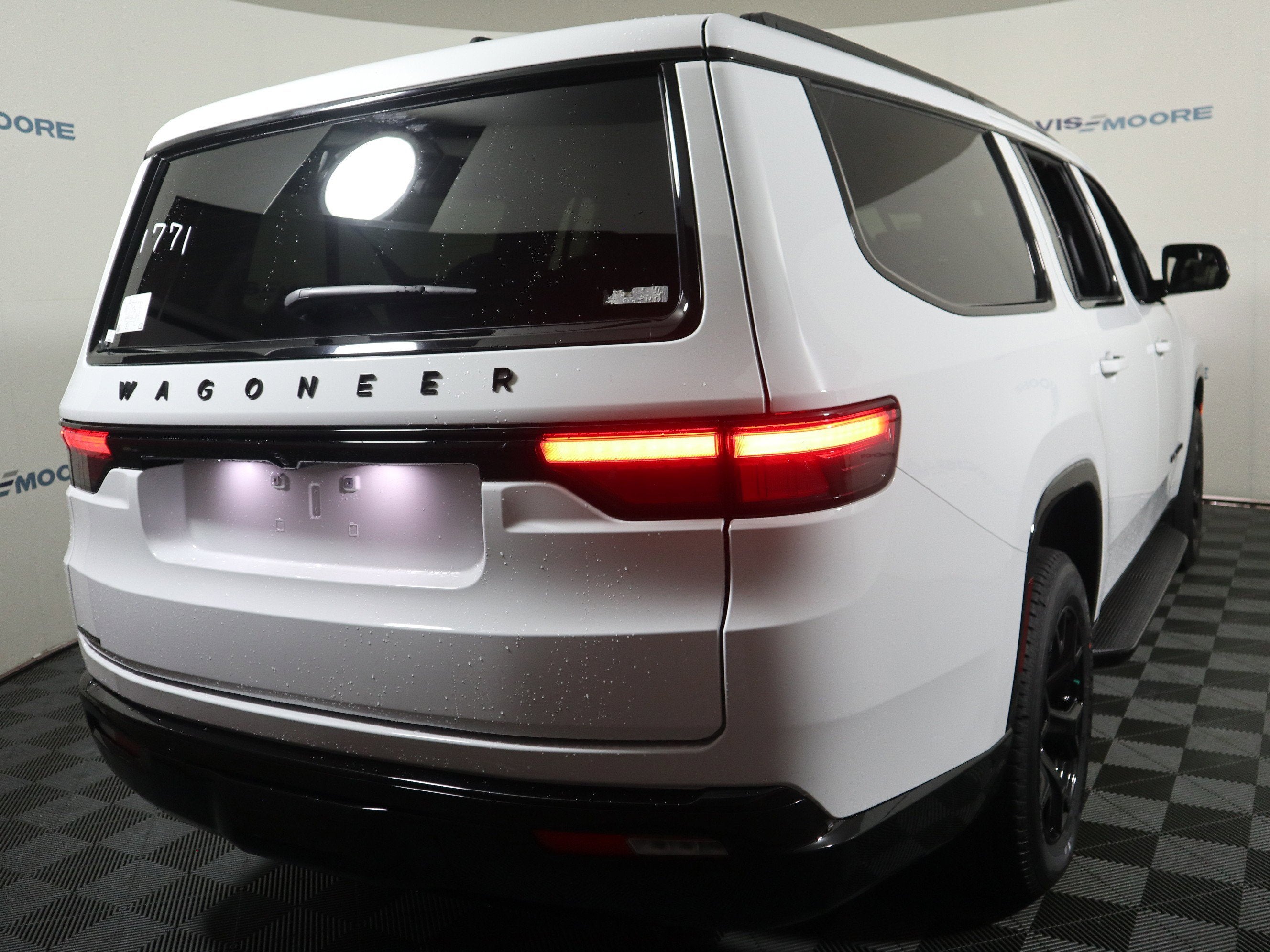 2025 Jeep Wagoneer L Series II Carbide 4x4