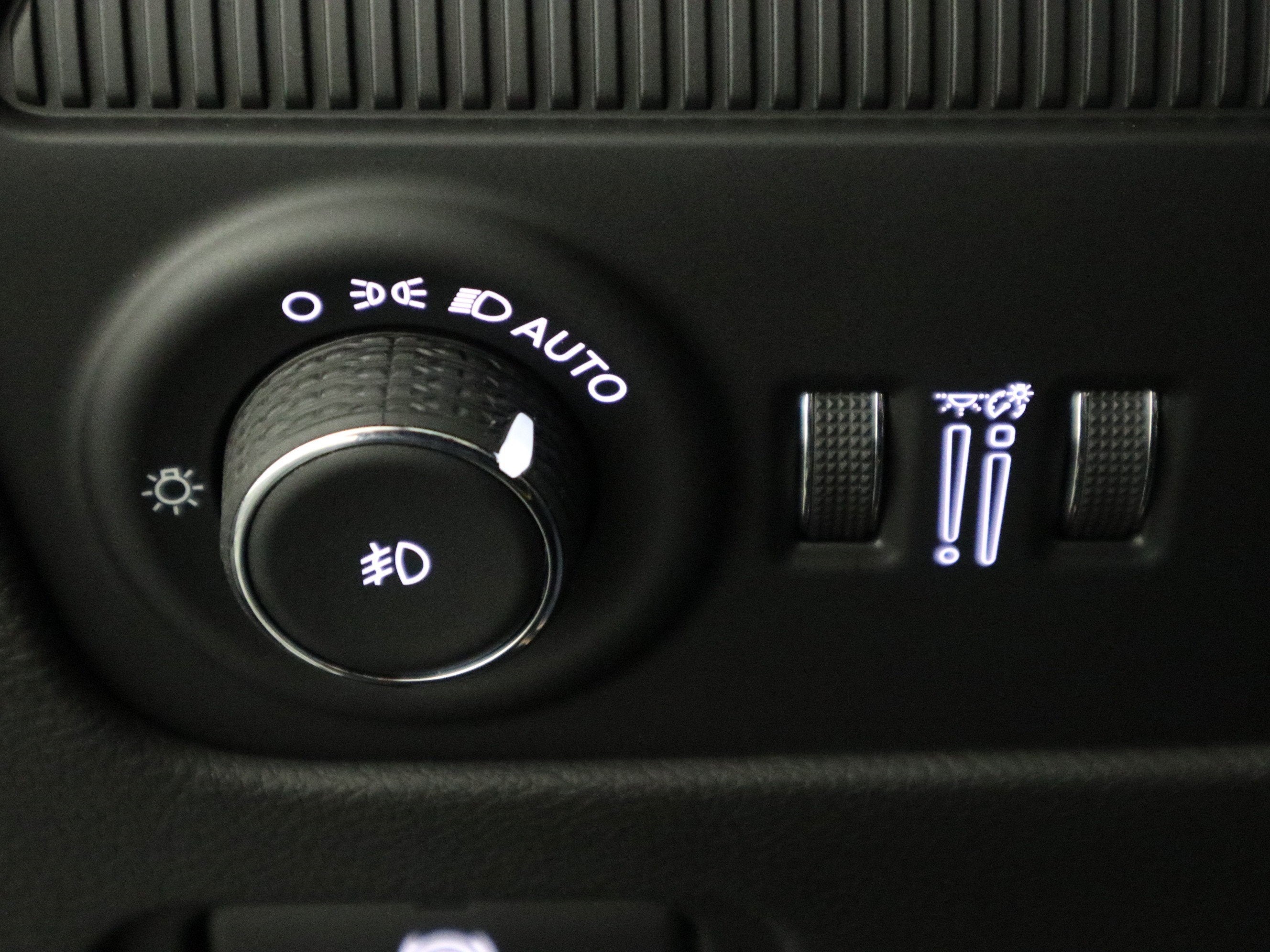 2025 Jeep Wagoneer L Series II Carbide 4x4