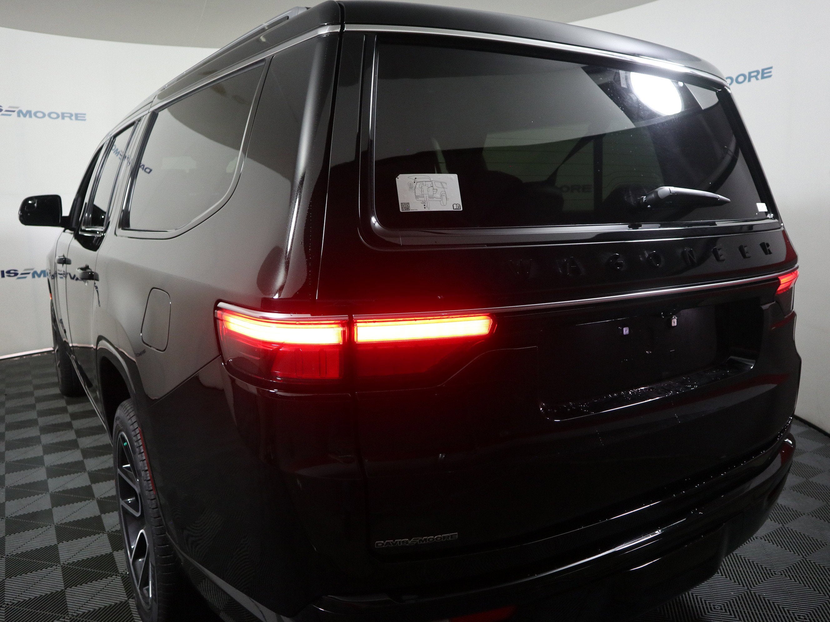 2025 Jeep Wagoneer L Series III Super 4x4