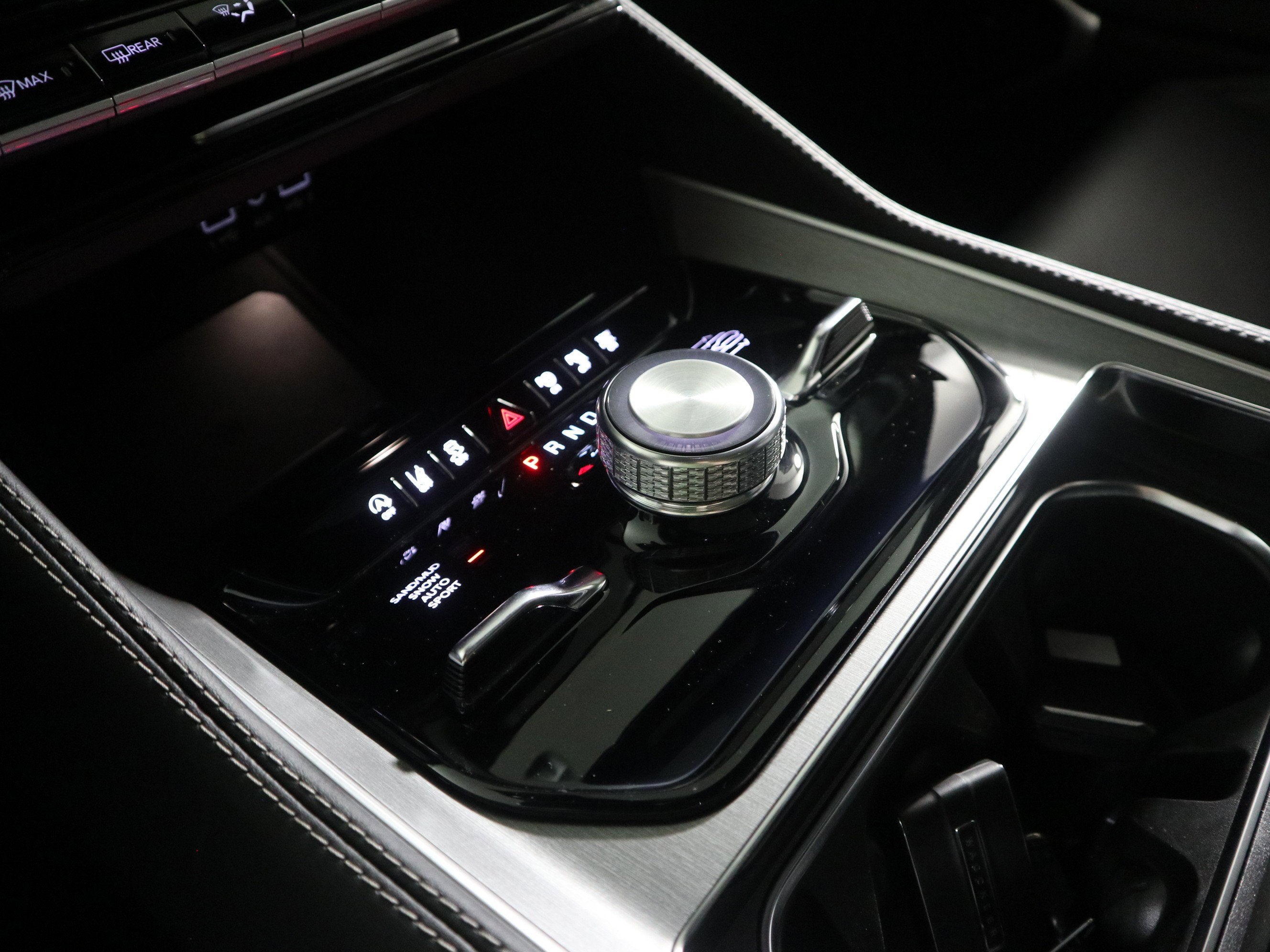 2025 Jeep Wagoneer L Series III Super 4x4