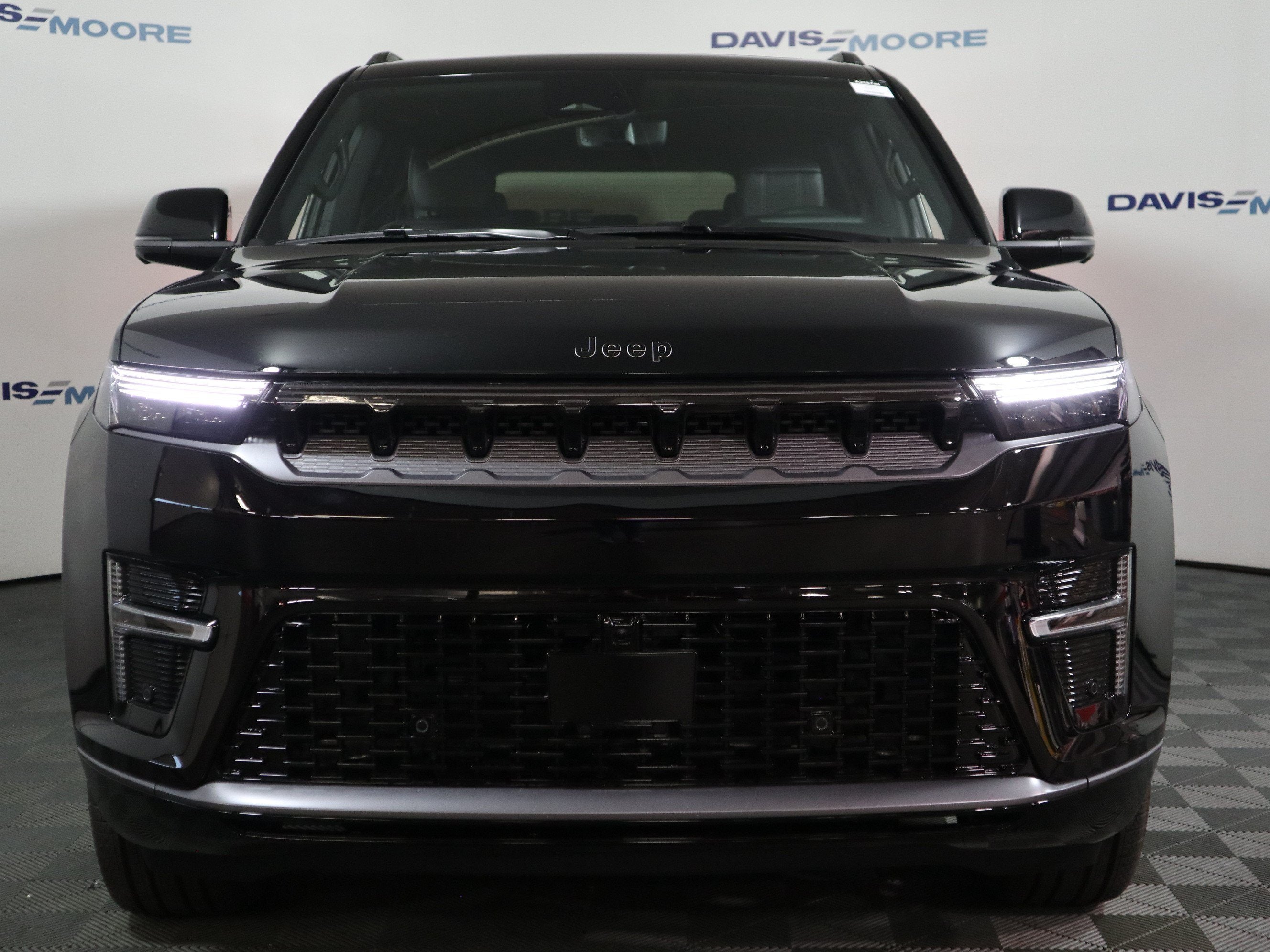 2026 Jeep Grand Wagoneer L Summit Obsidian 4x4