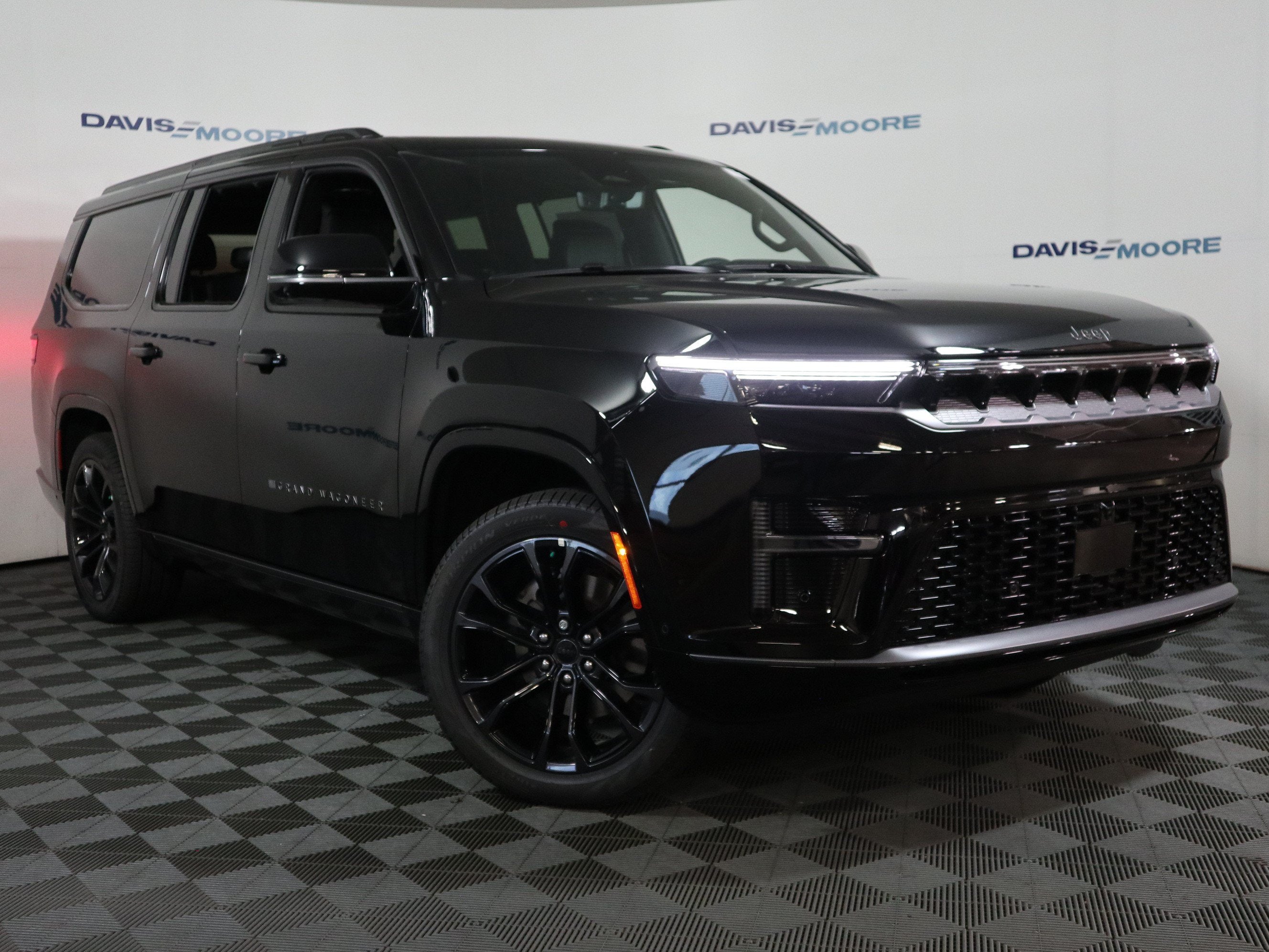 2026 Jeep Grand Wagoneer L Summit Obsidian 4x4