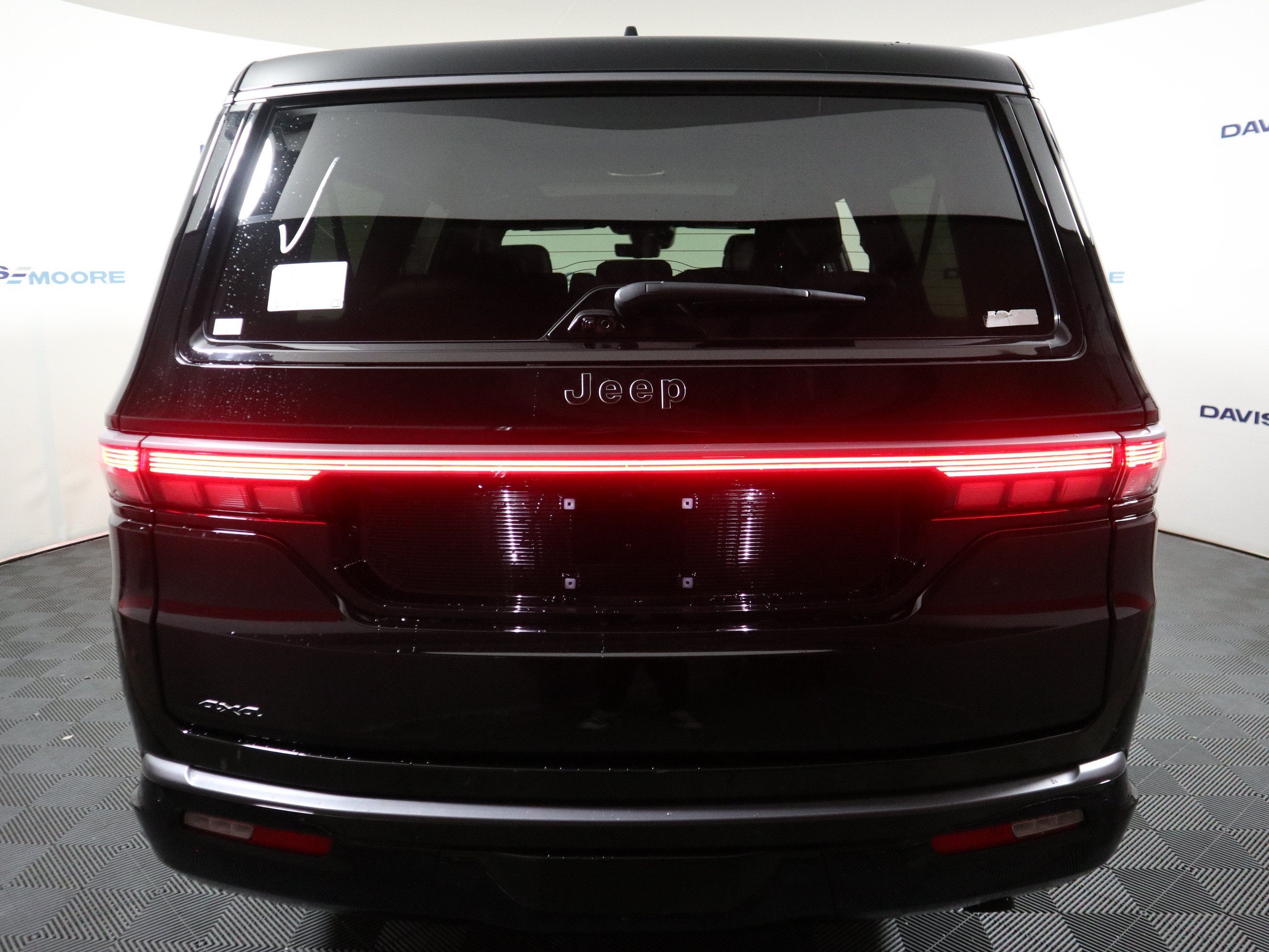 2026 Jeep Grand Wagoneer L Summit Reserve 4X4