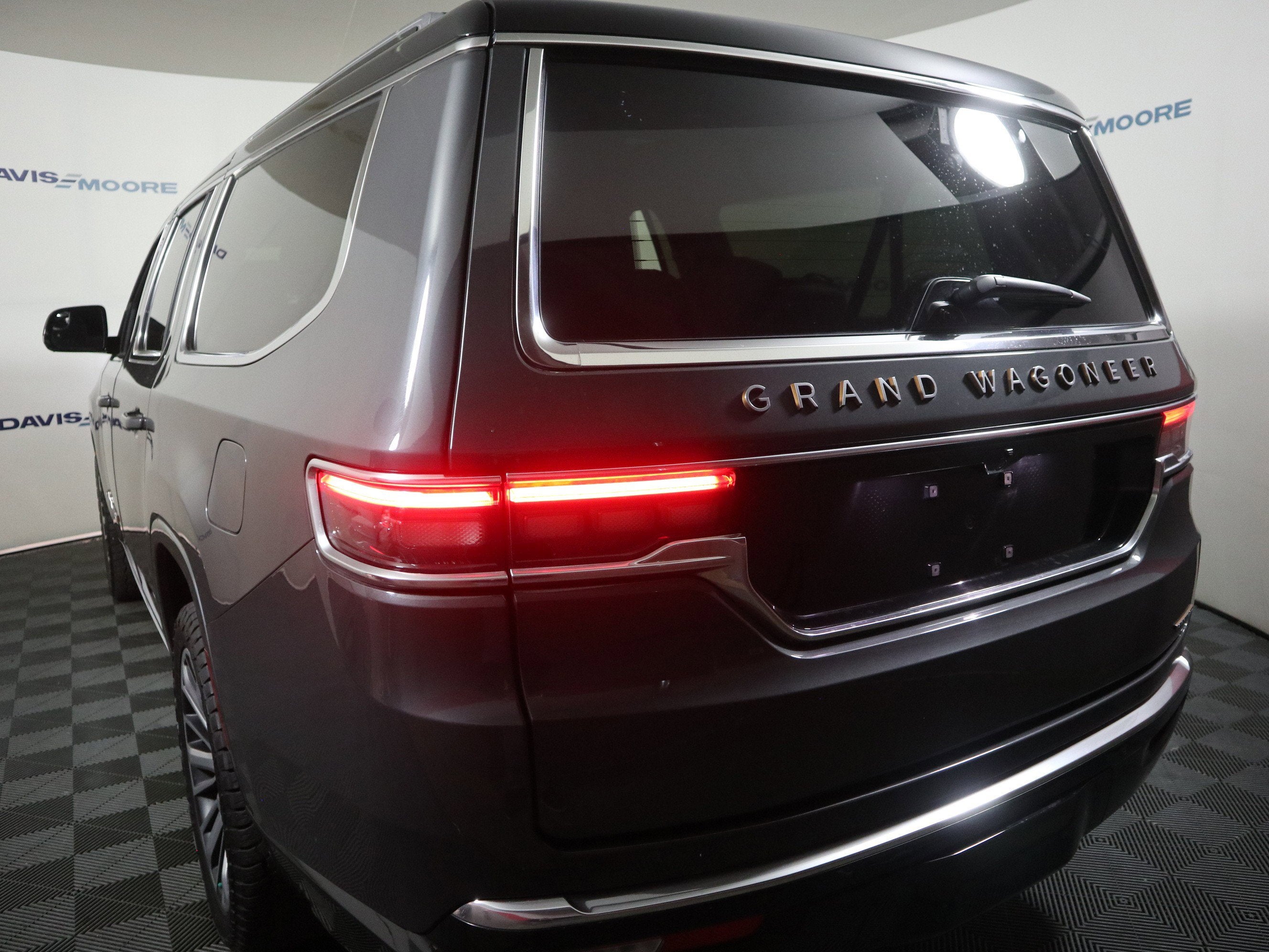 2024 Jeep Grand Wagoneer L Series III 4x4