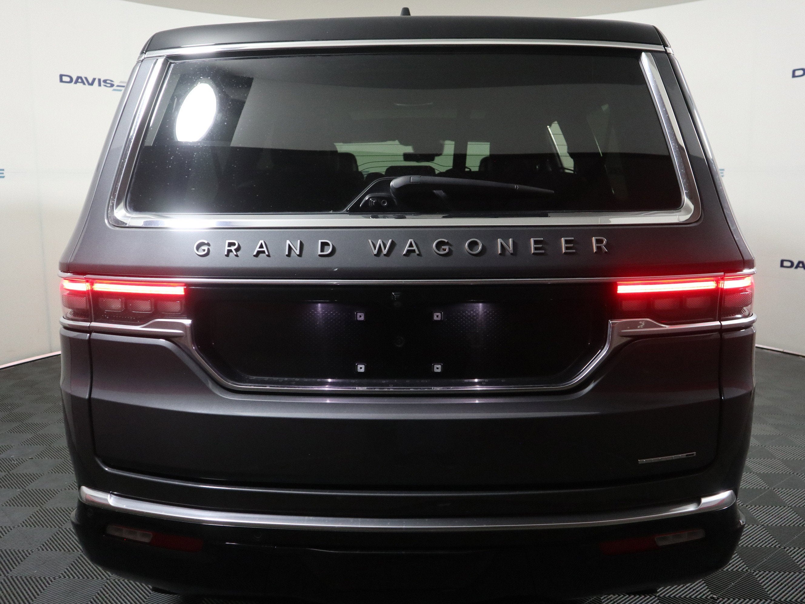 2024 Jeep Grand Wagoneer L Series III 4x4