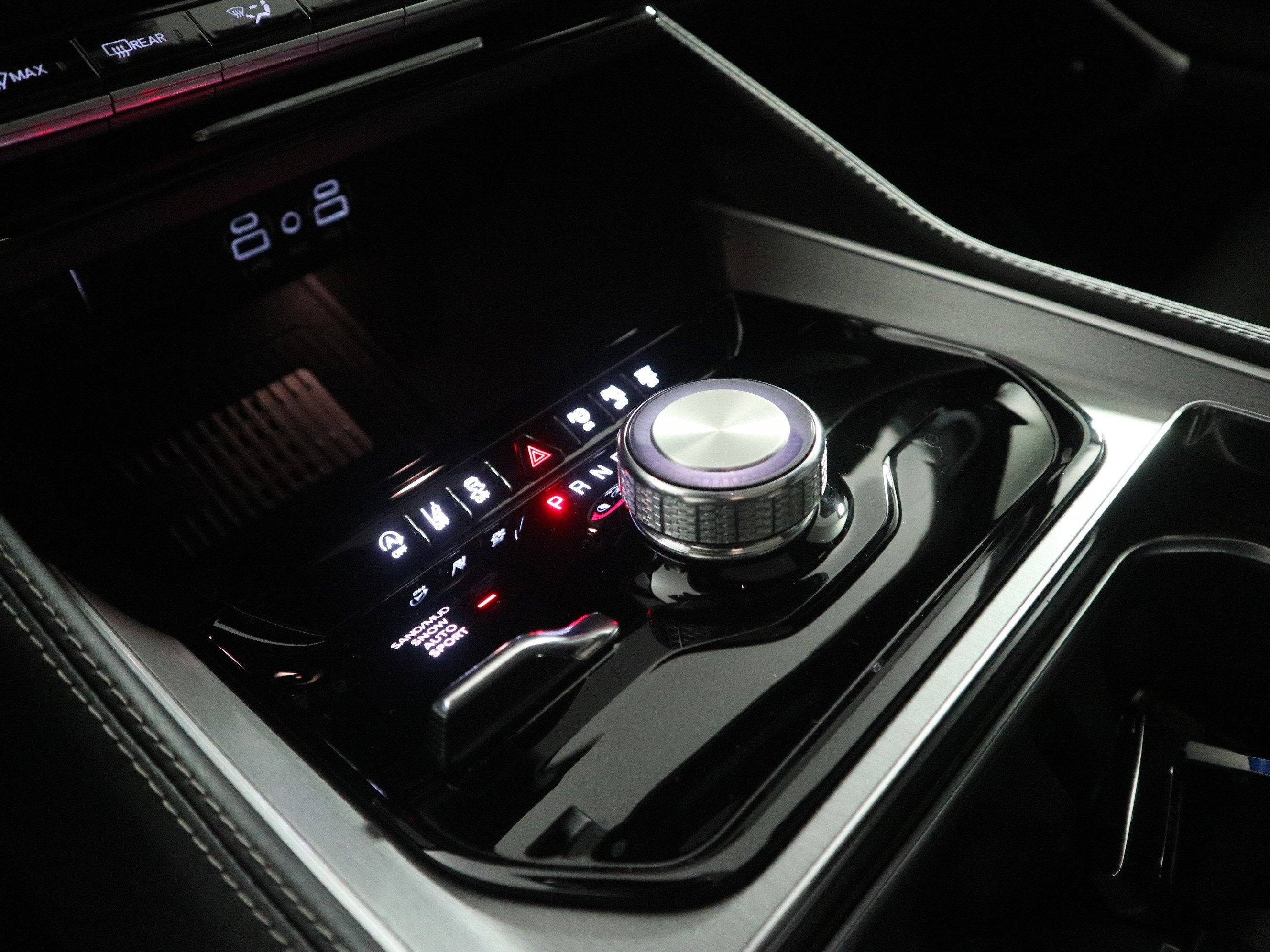 2026 Jeep Grand Wagoneer Base