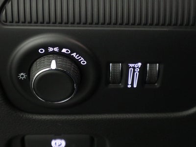 2026 Jeep Grand Wagoneer Base