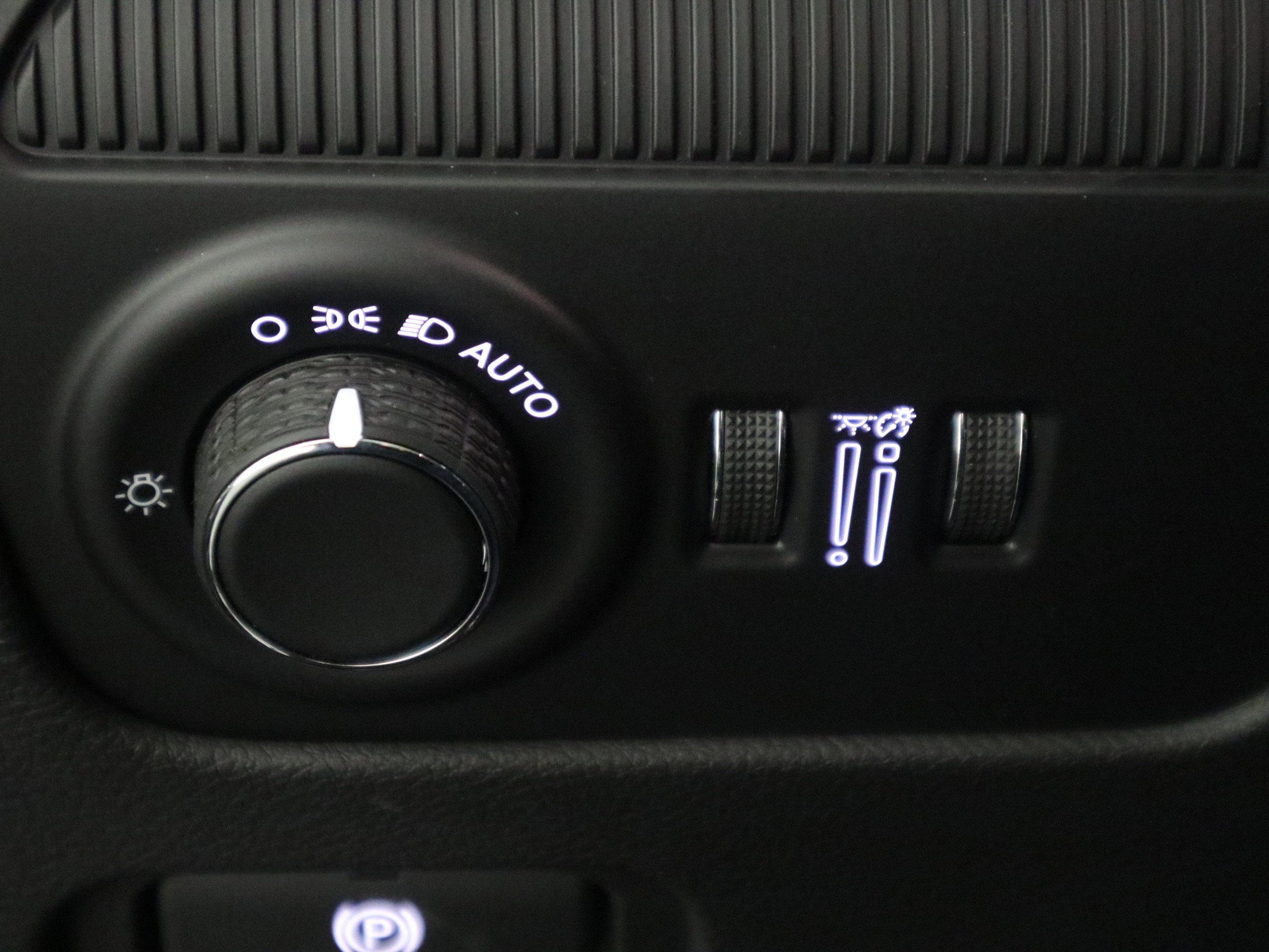 2026 Jeep Grand Wagoneer Base